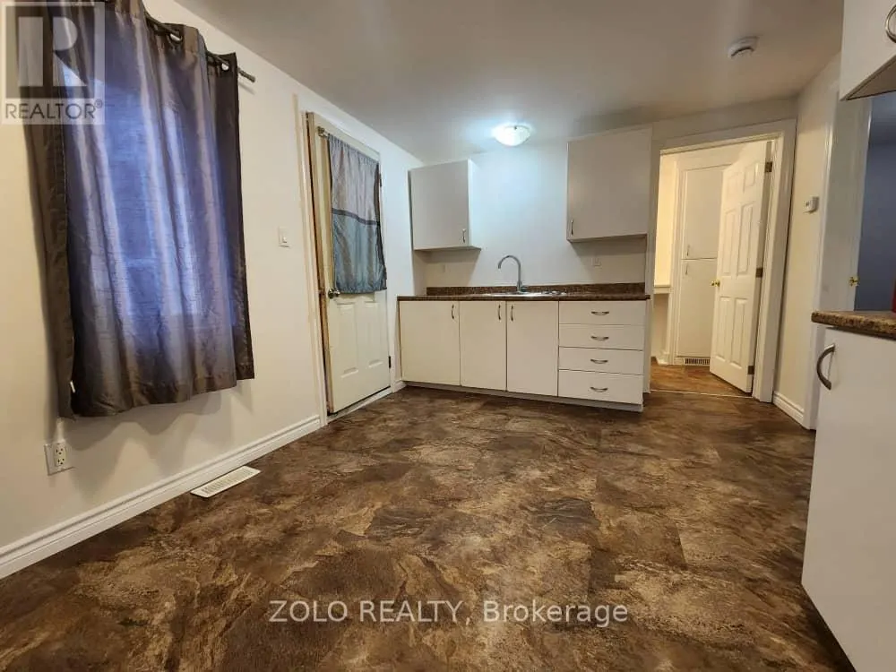 26 ALLEN AVENUE