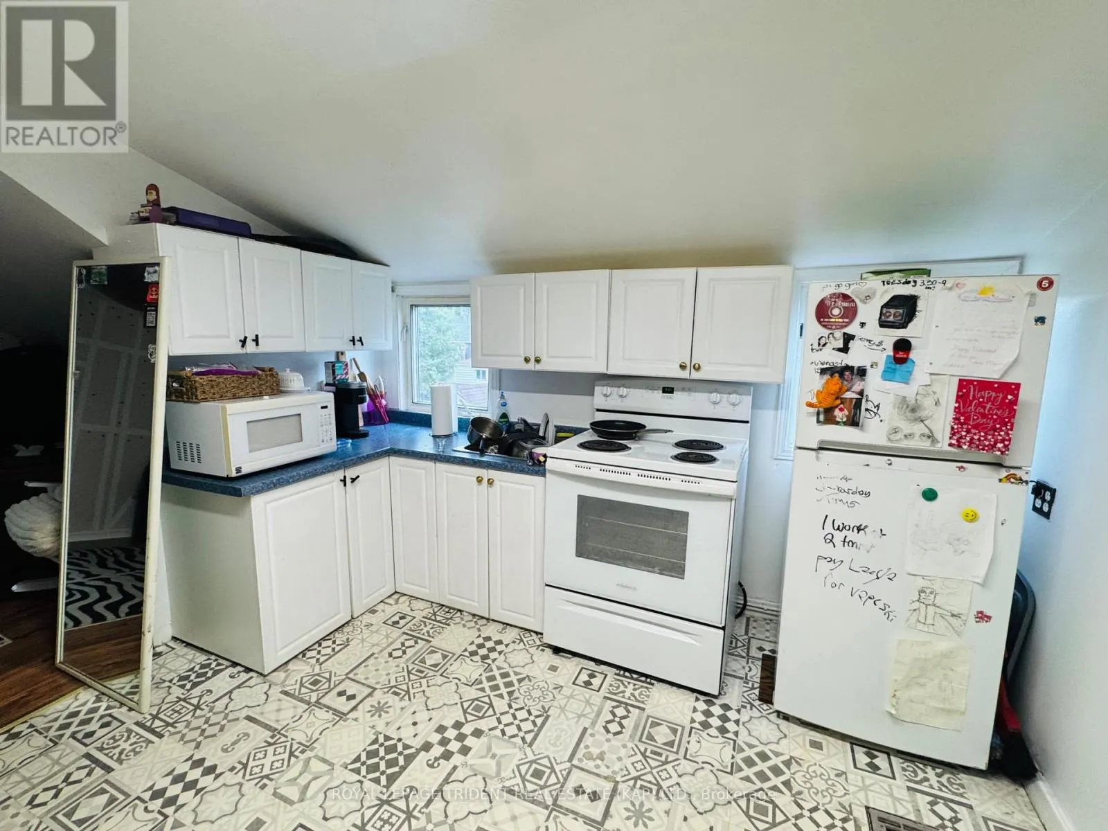 15 DALLYN AVENUE