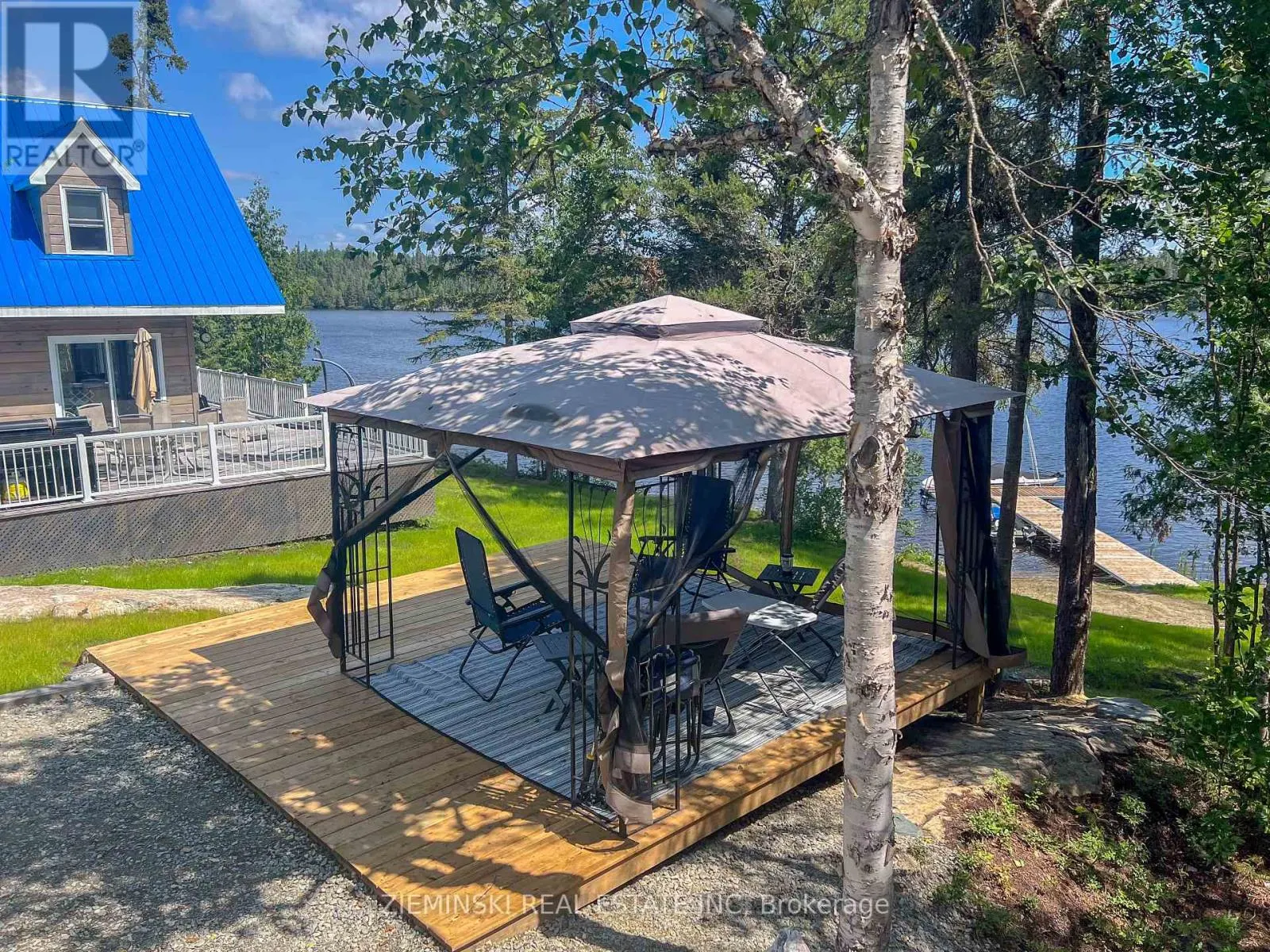 200 STRADA PARADISE ROAD