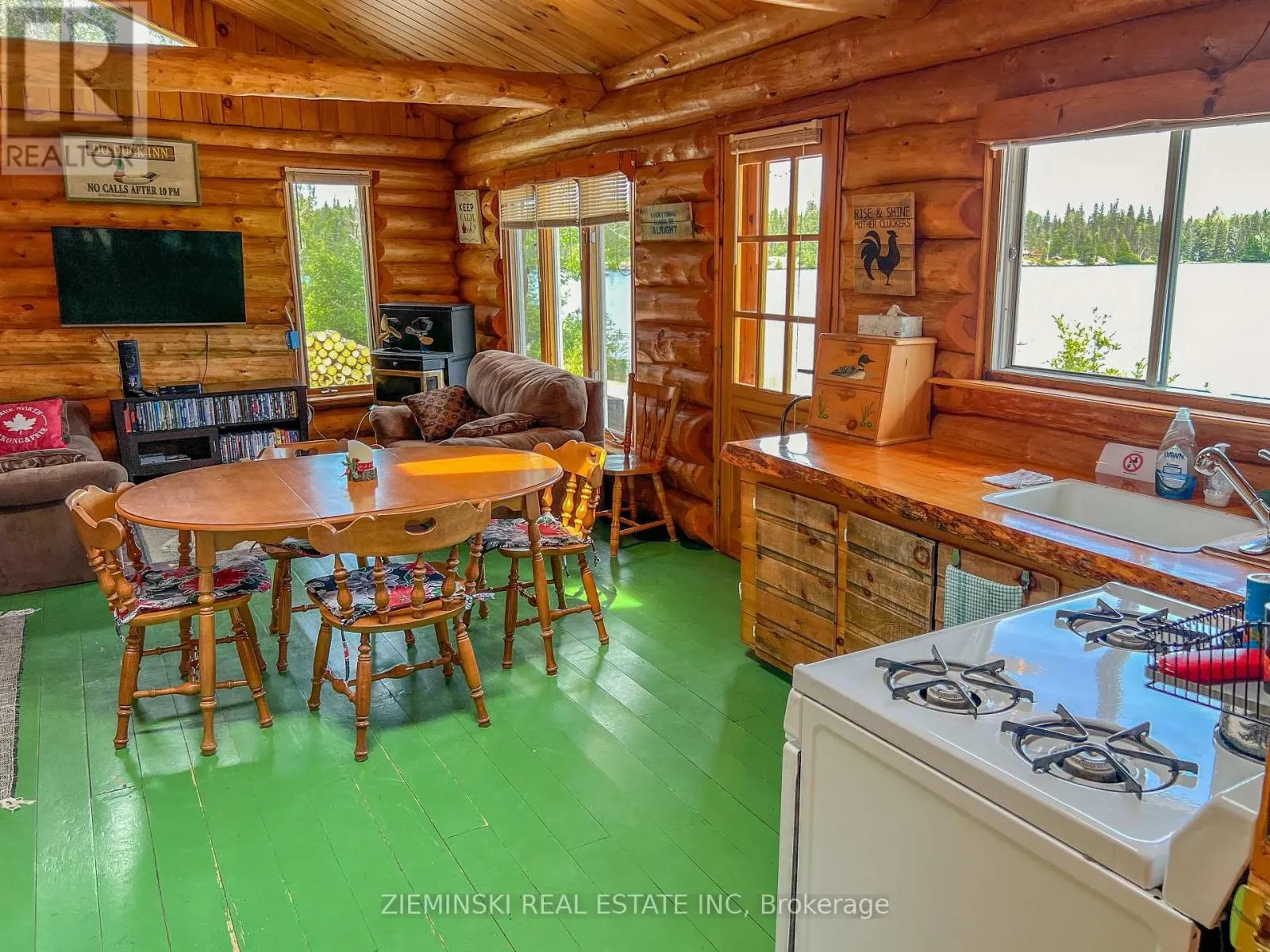 200 STRADA PARADISE ROAD