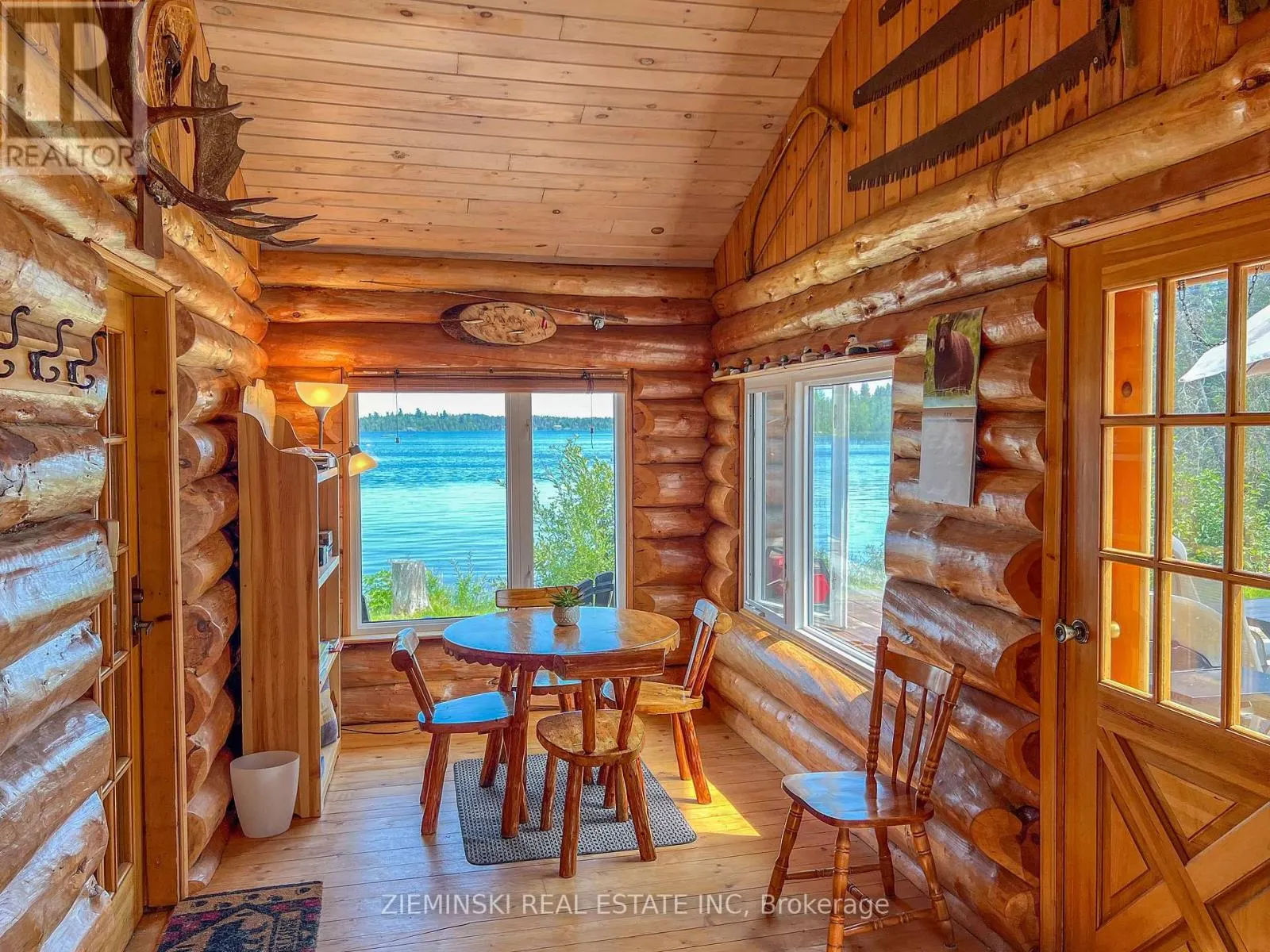 200 STRADA PARADISE ROAD
