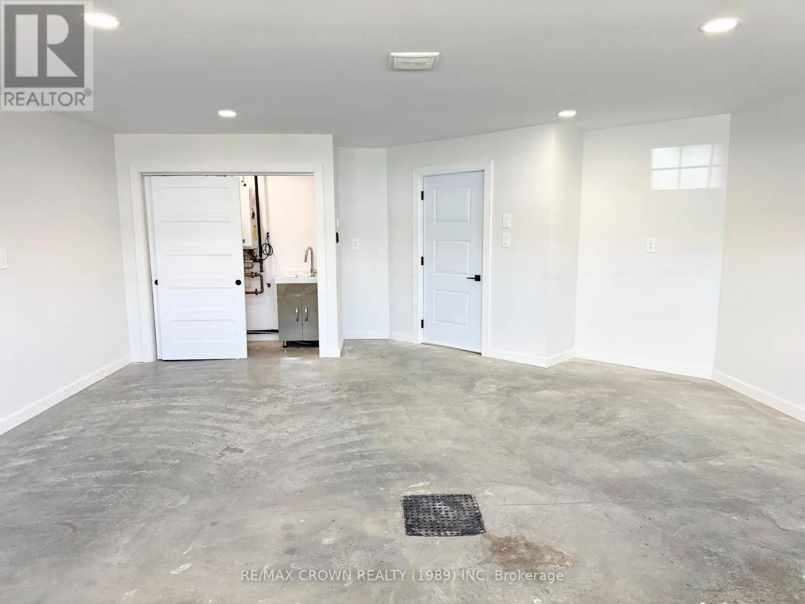 18 GOLF STREET
