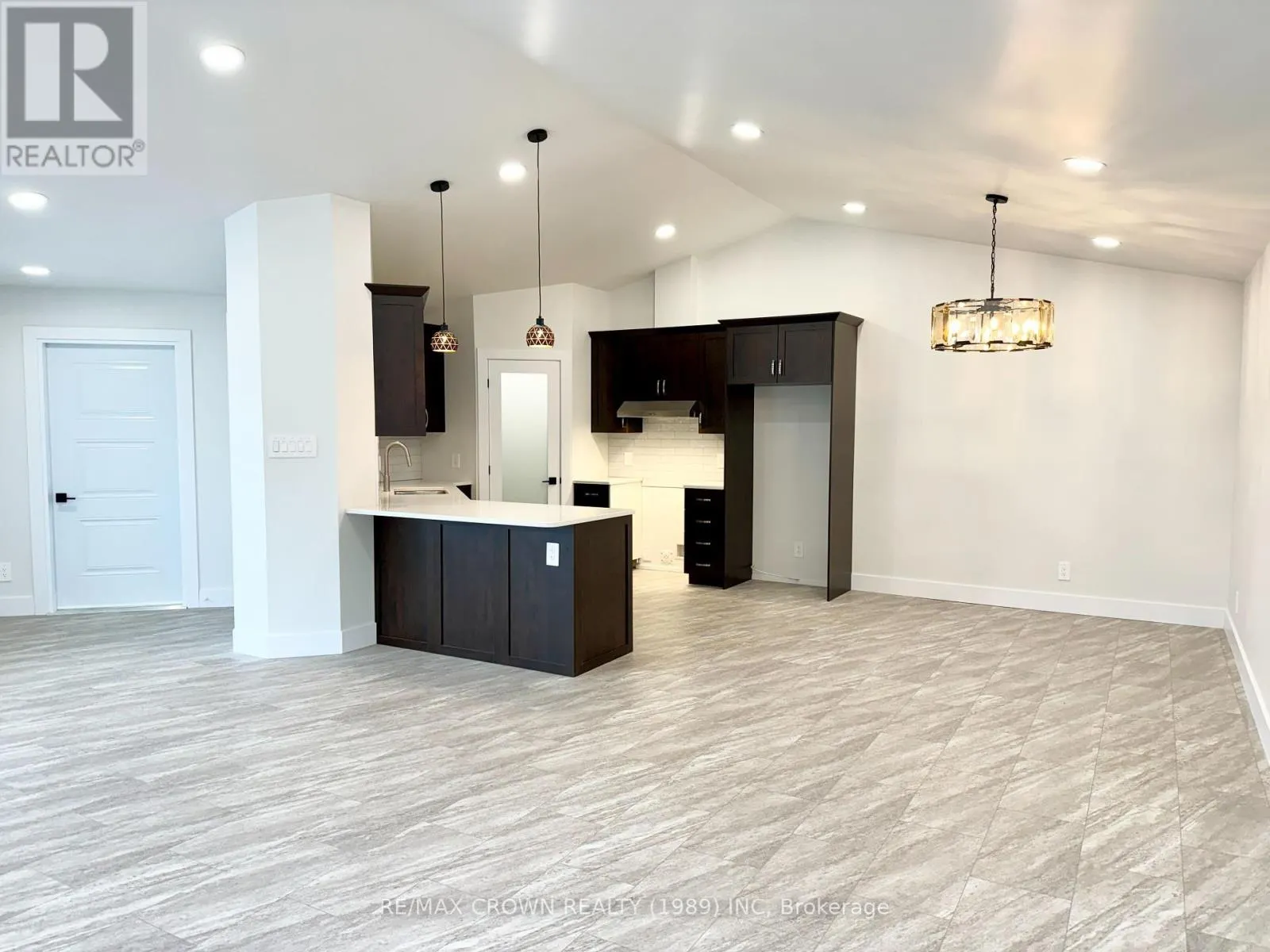 18 GOLF STREET