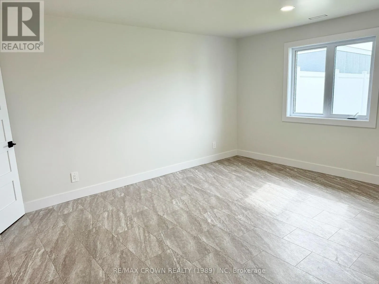 18 GOLF STREET