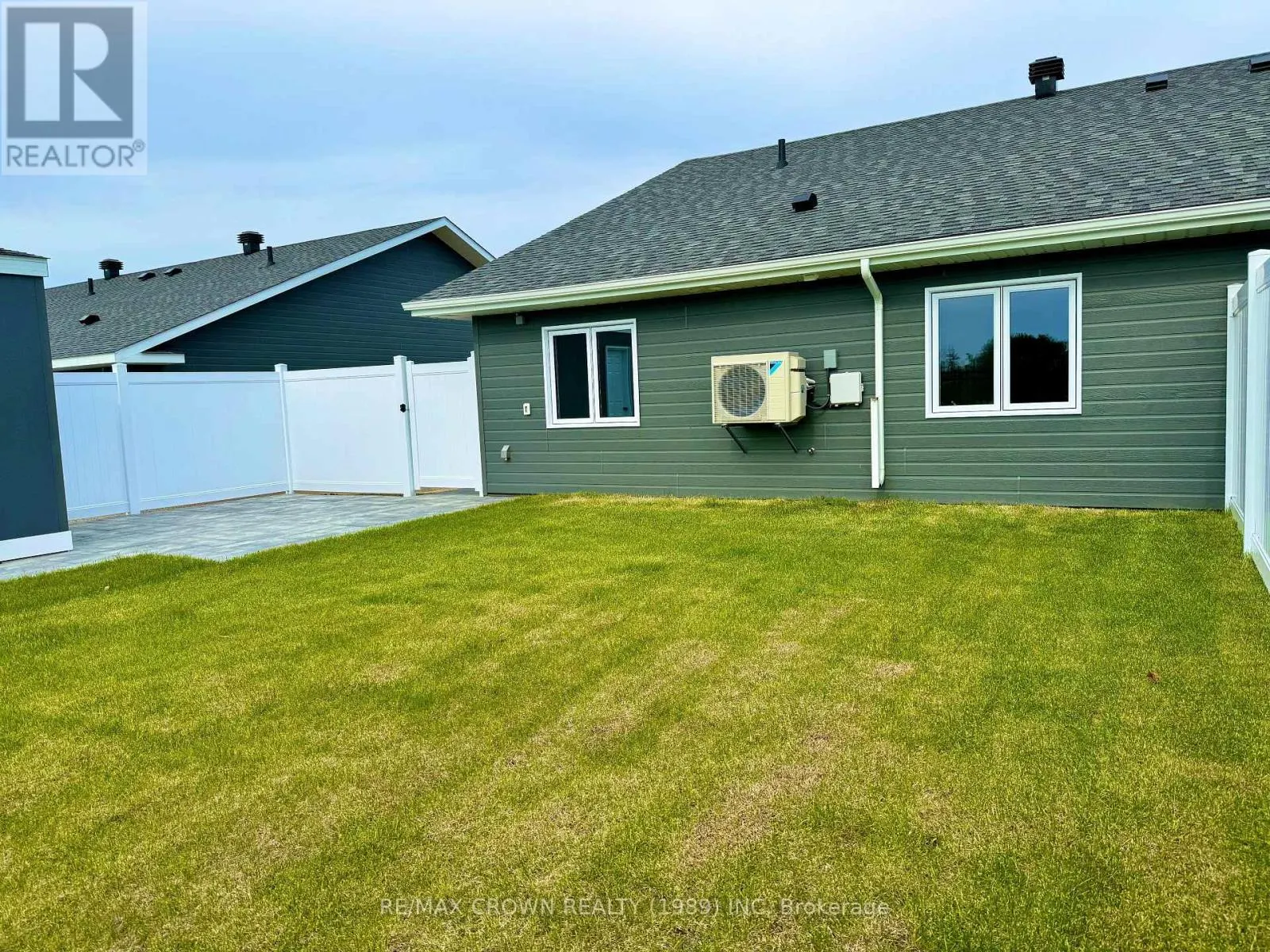 18 GOLF STREET
