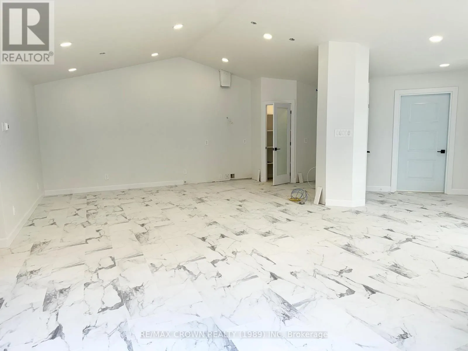 20 GOLF STREET