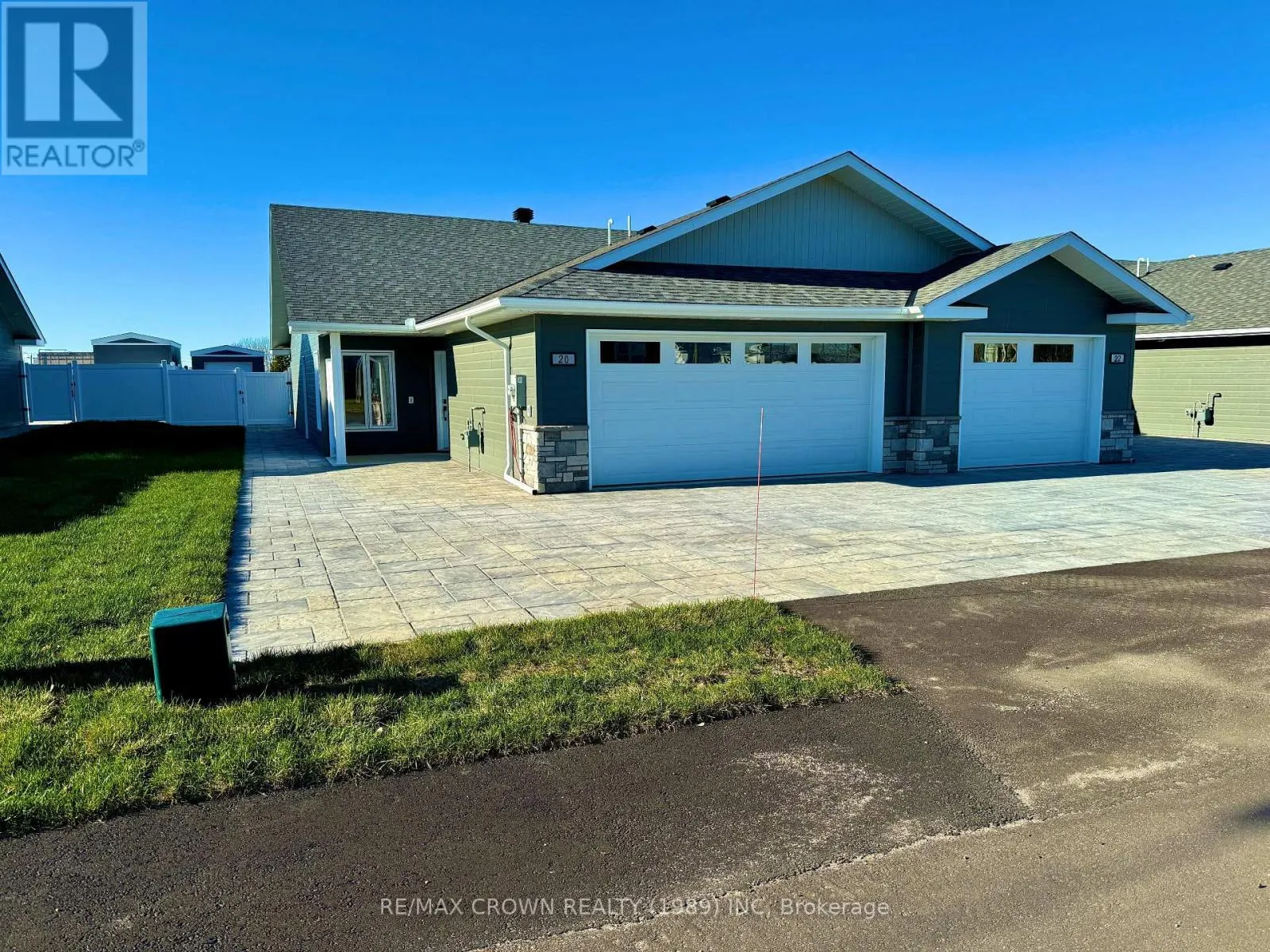 20 GOLF STREET
