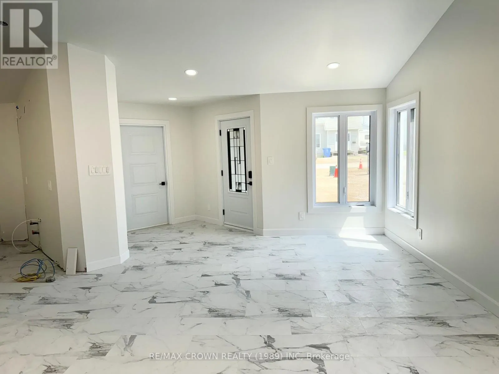 20 GOLF STREET