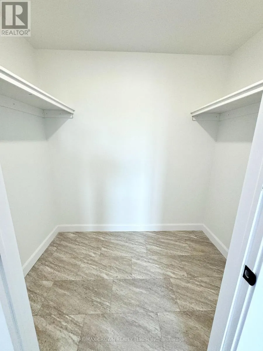 22 GOLF STREET