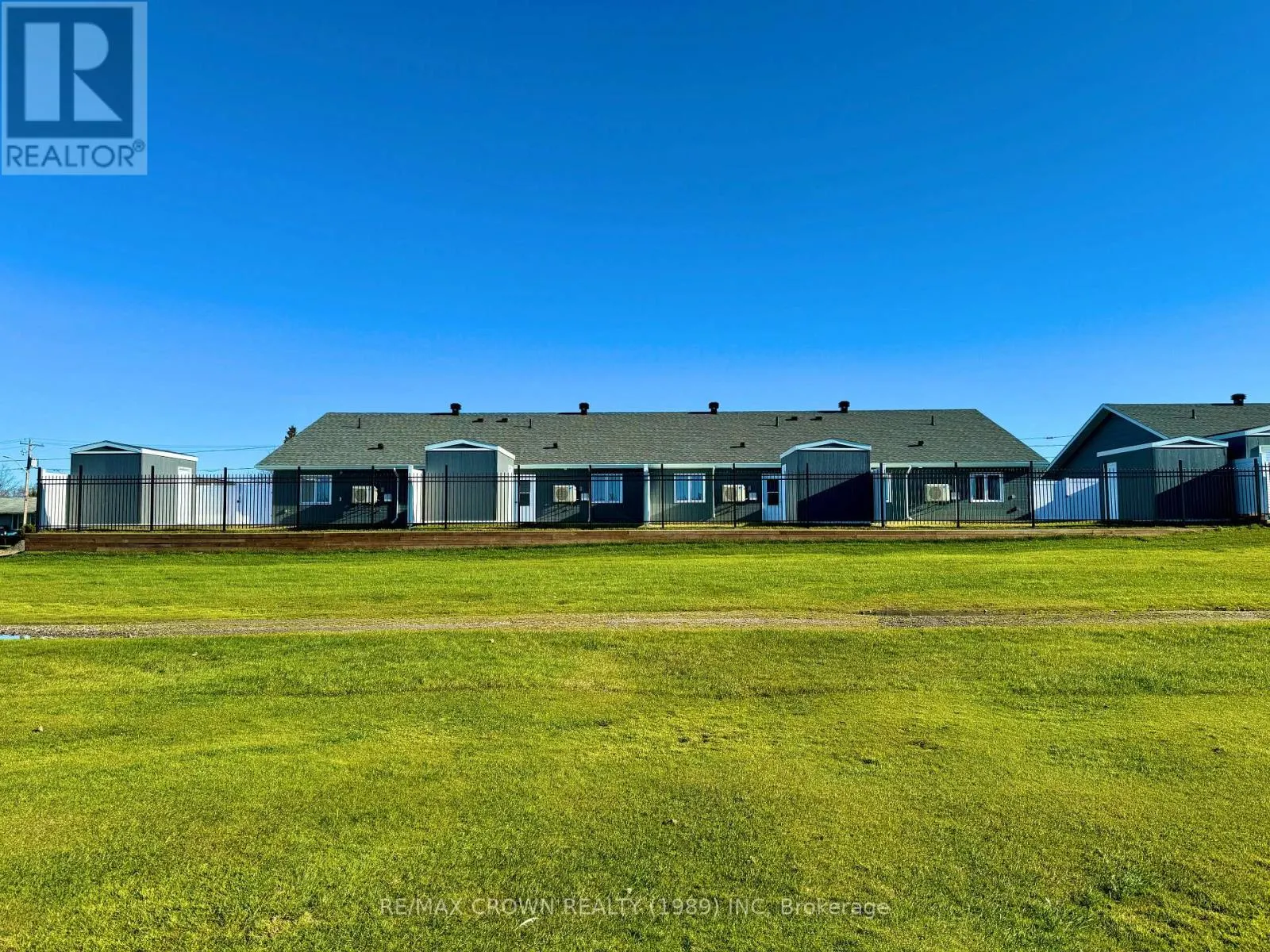 22 GOLF STREET