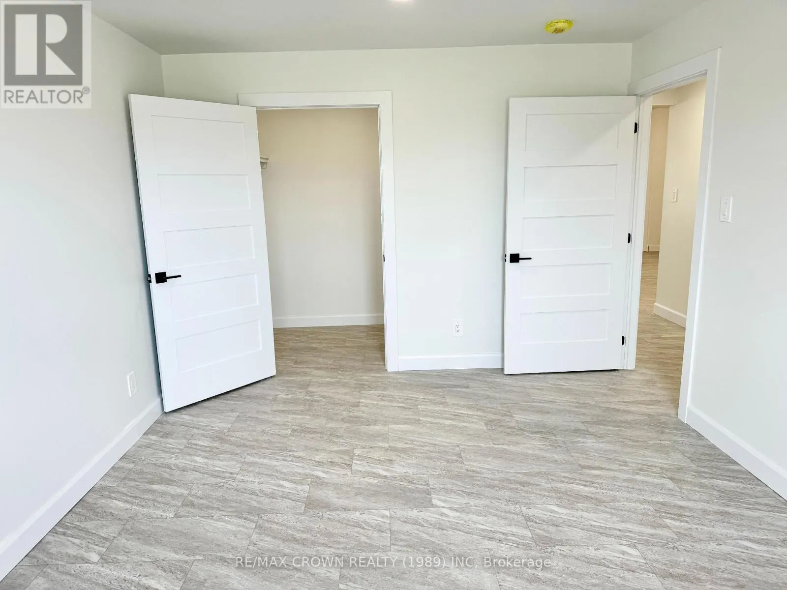 22 GOLF STREET