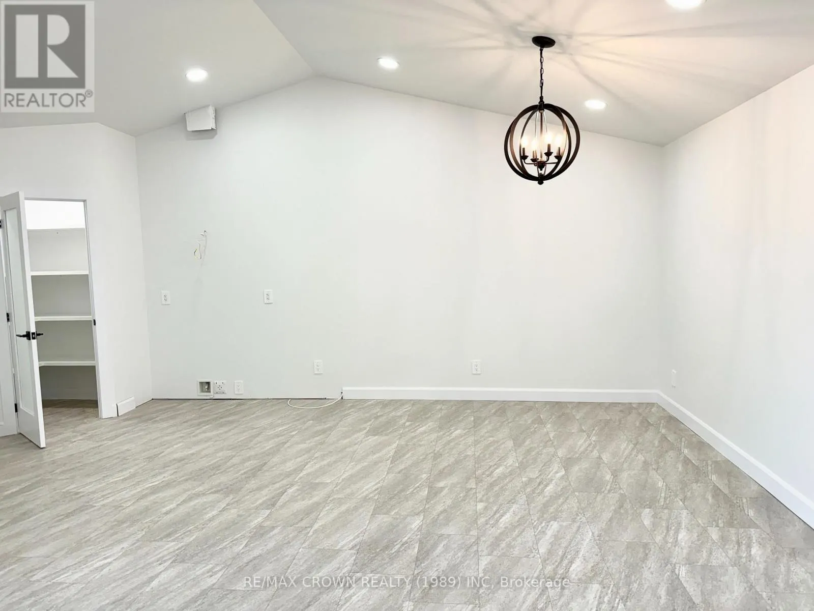 22 GOLF STREET