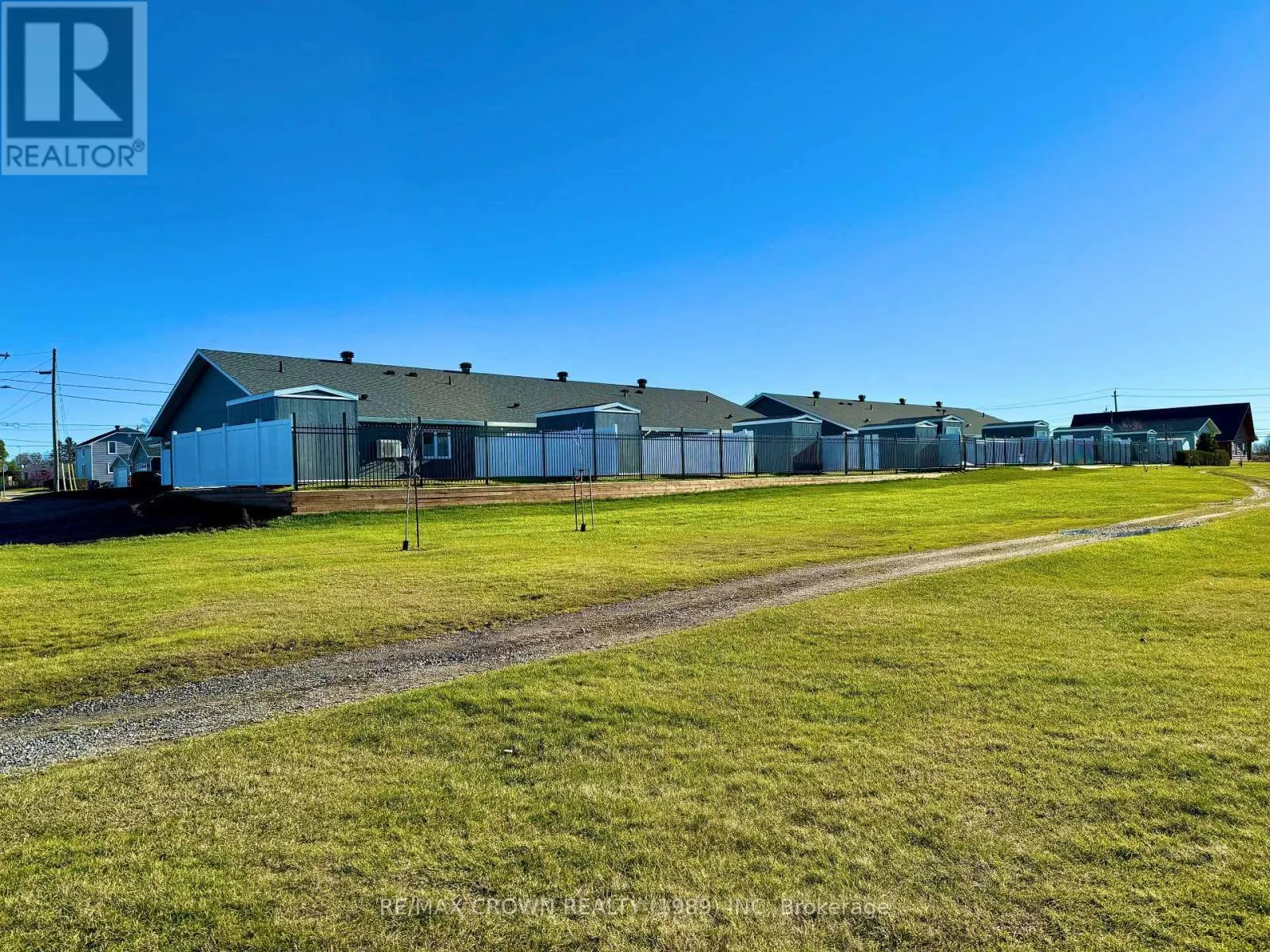 22 GOLF STREET