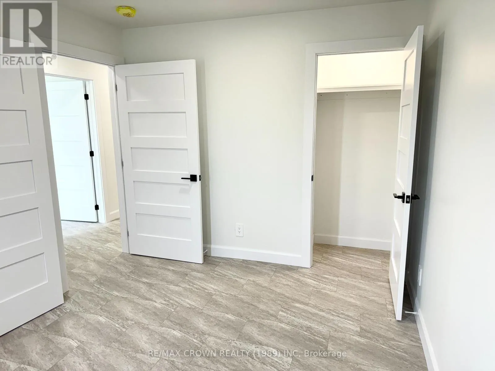 22 GOLF STREET