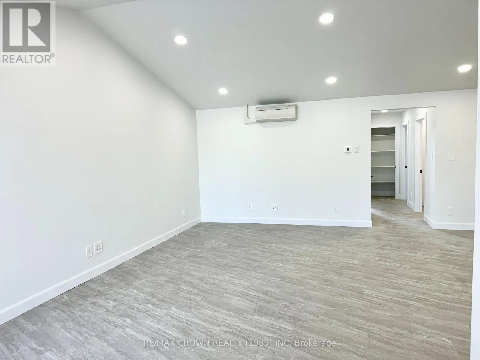 24 GOLF STREET