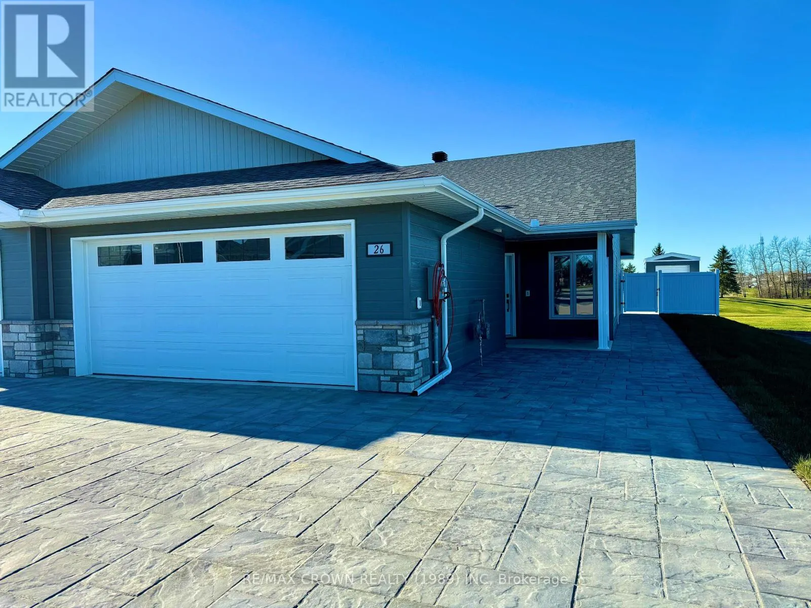 26 GOLF STREET