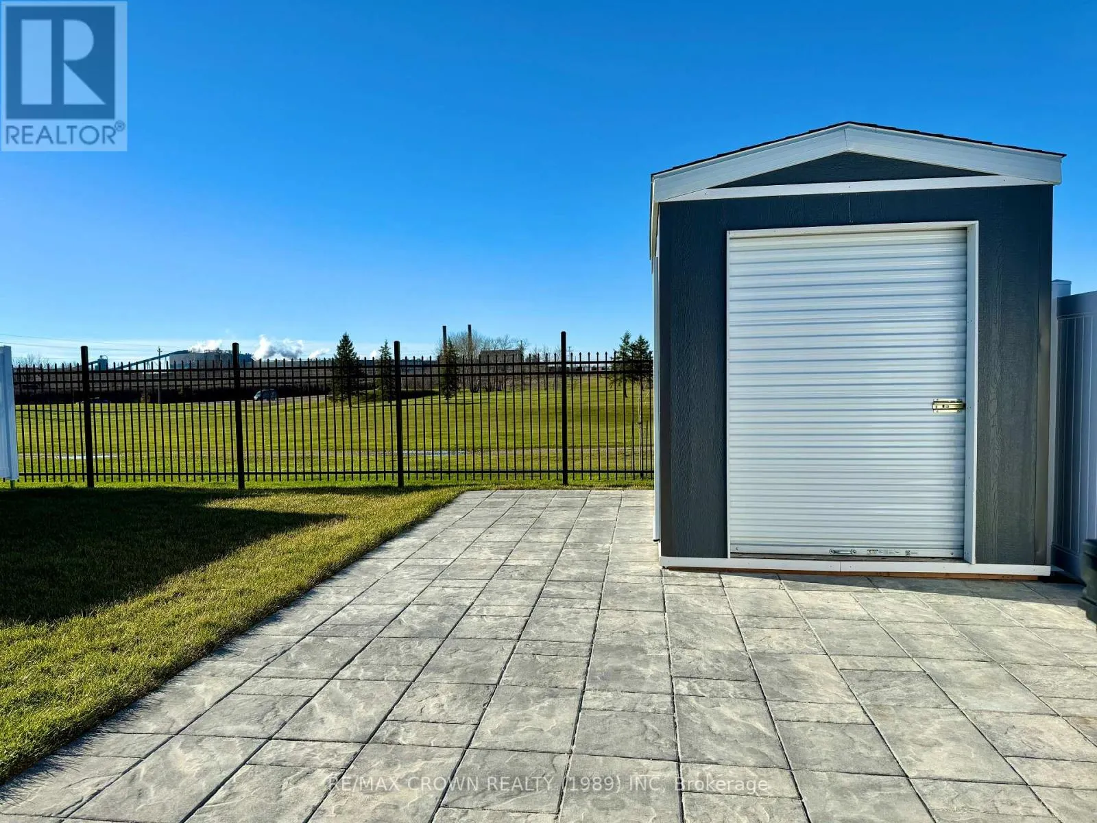 26 GOLF STREET