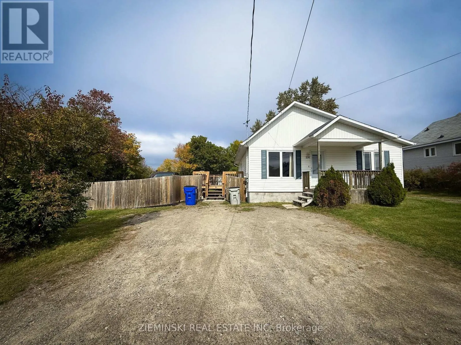 216 POWERLINE AVENUE