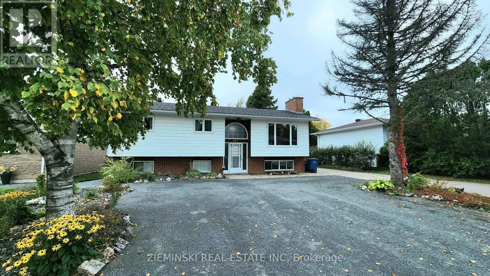447 ELEVENTH AVENUE