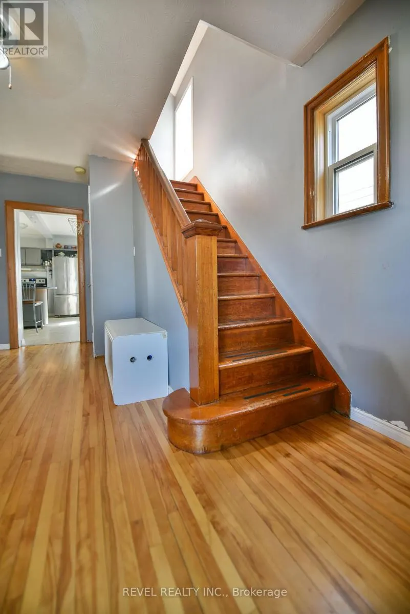 378 ELM STREET S