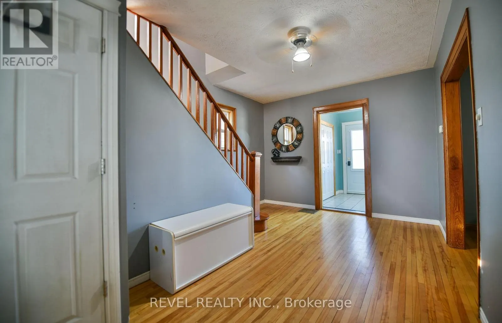 378 ELM STREET S