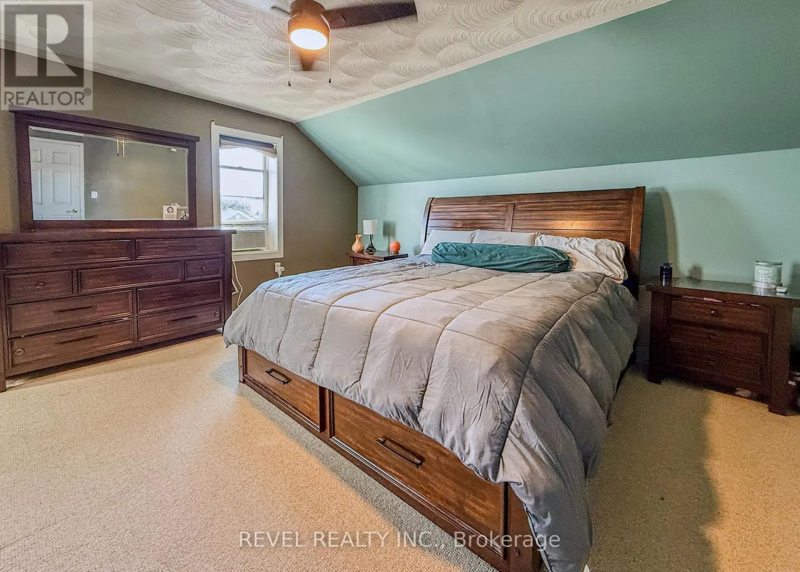 378 ELM STREET S