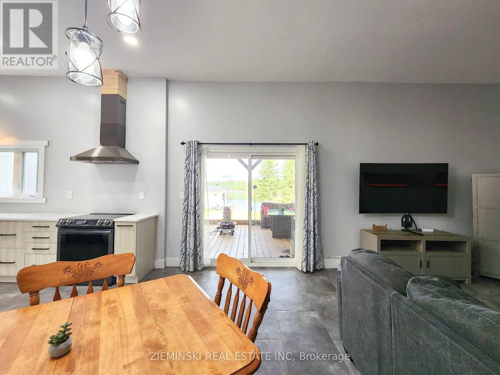 1016 HIGHWAY BEACH ROAD