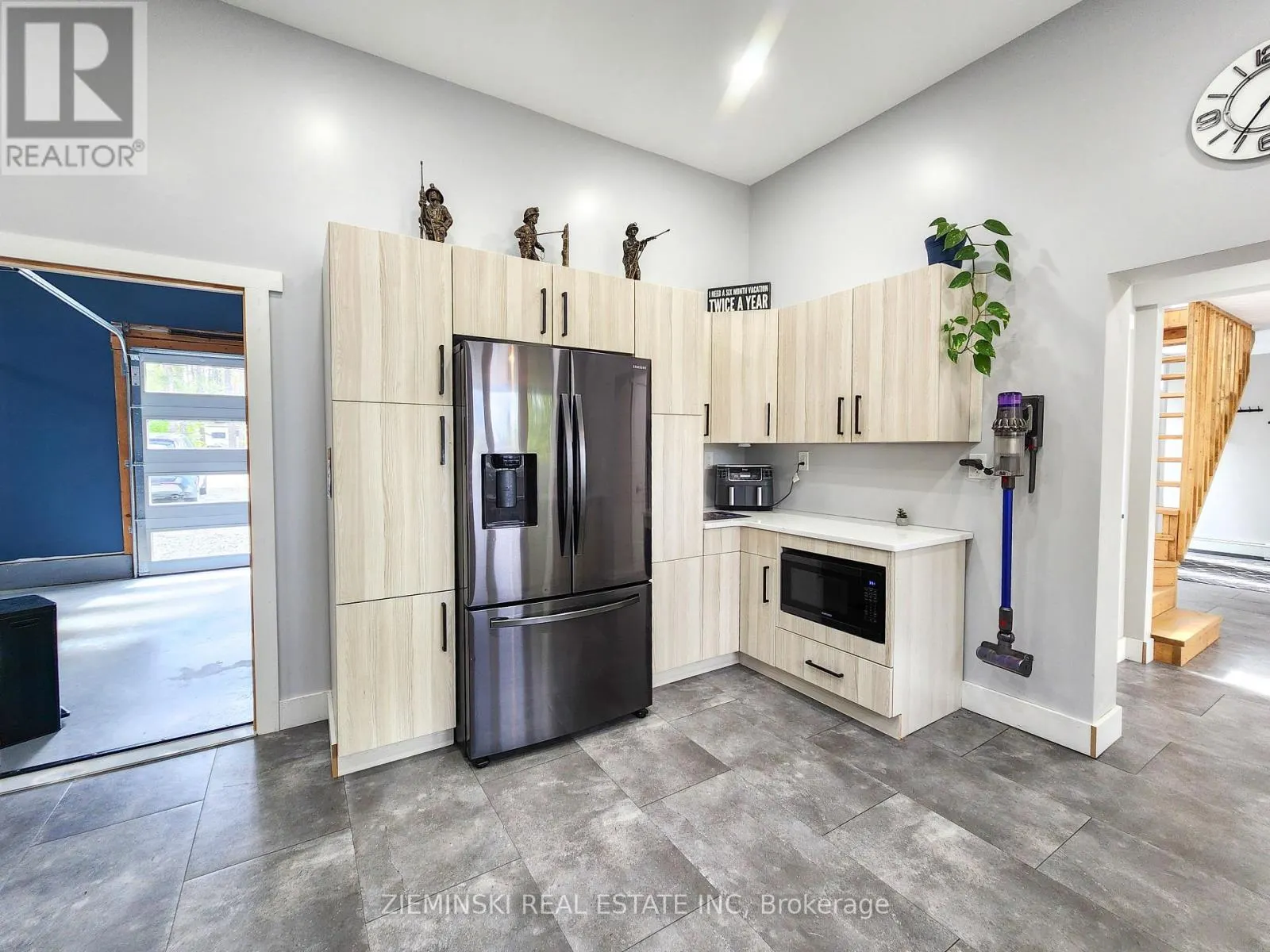 1016 HIGHWAY BEACH ROAD
