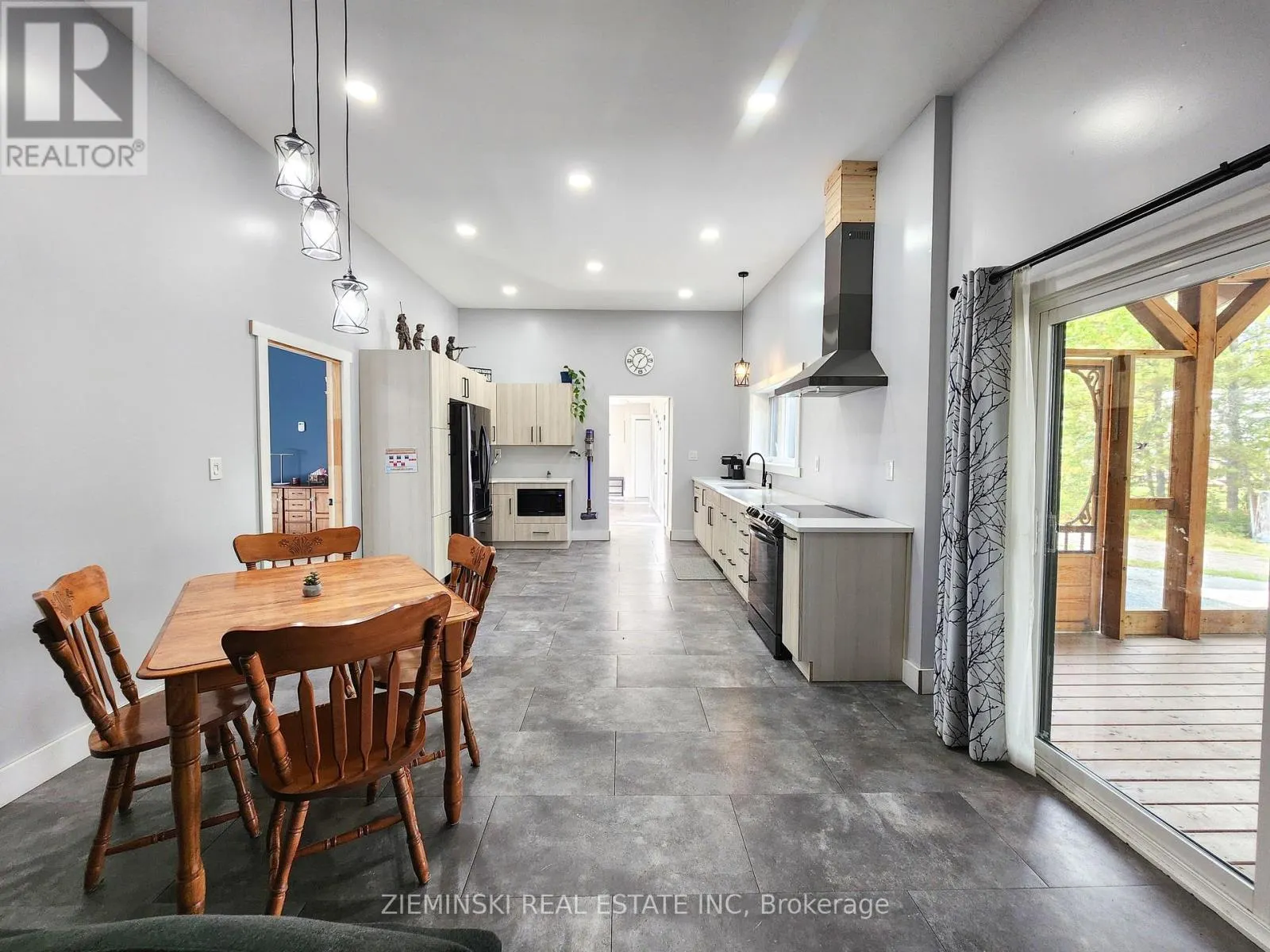 1016 HIGHWAY BEACH ROAD