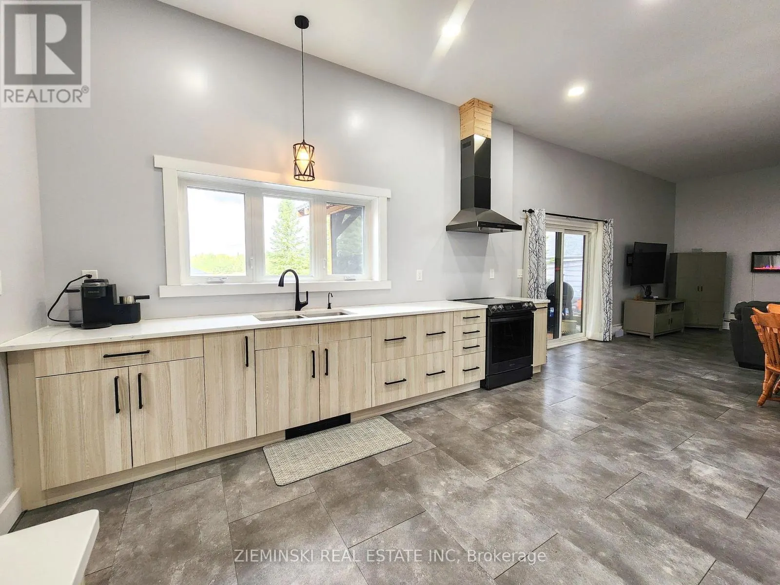 1016 HIGHWAY BEACH ROAD