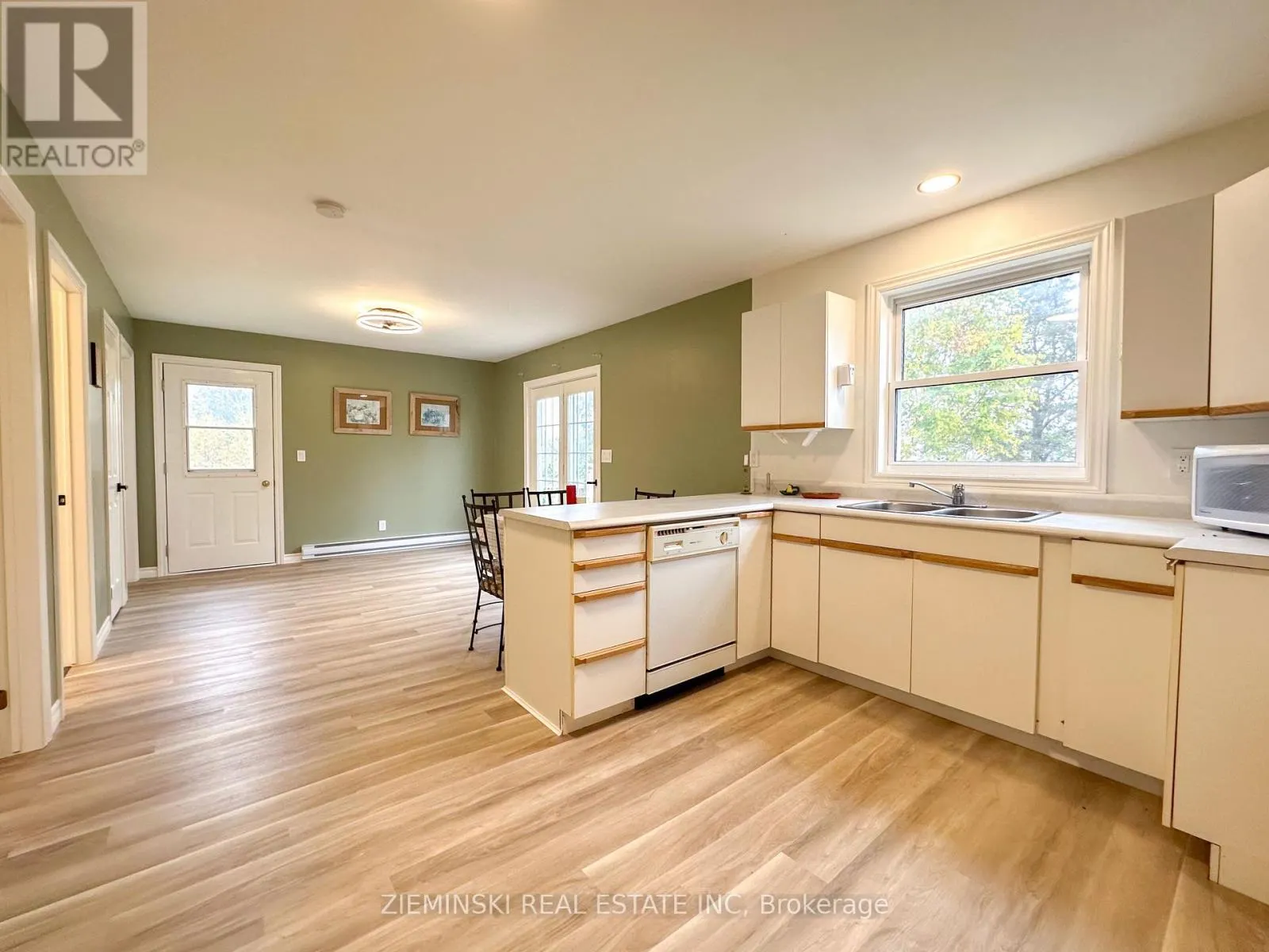 1099 BESAW ROAD