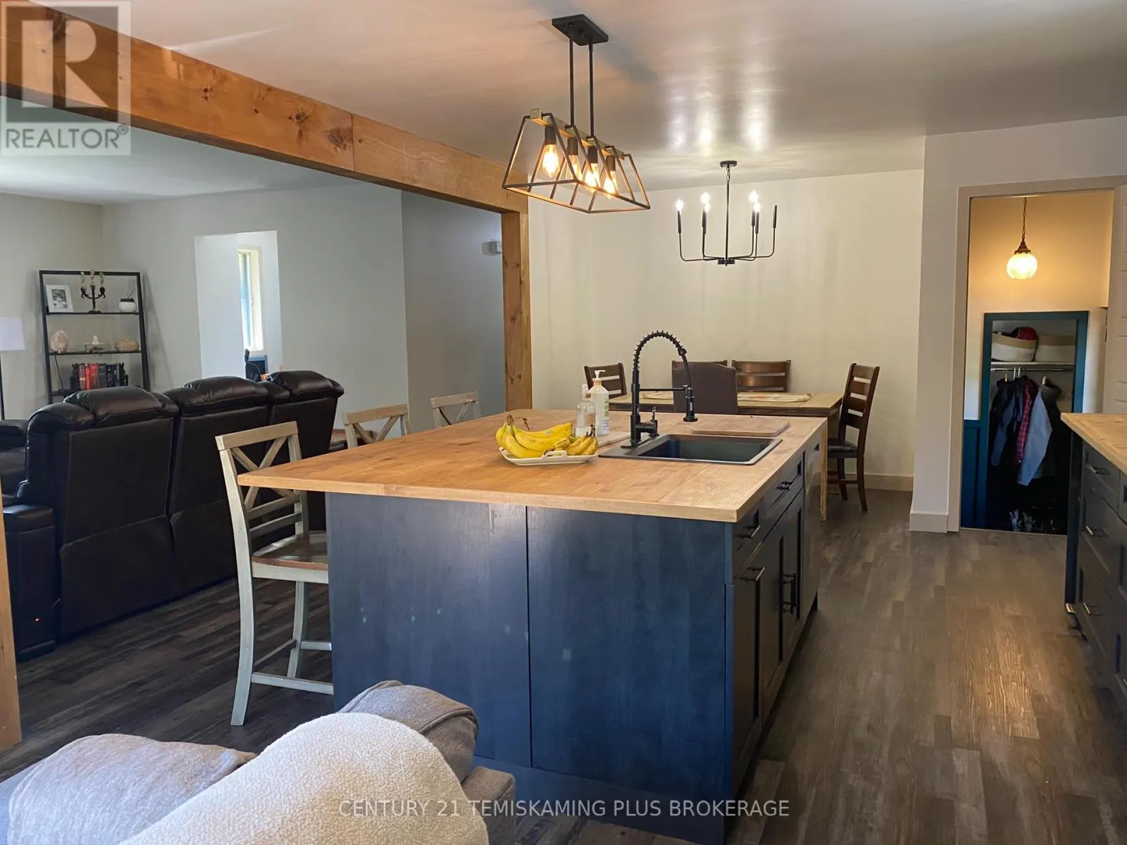 466609 KERR LAKE ROAD