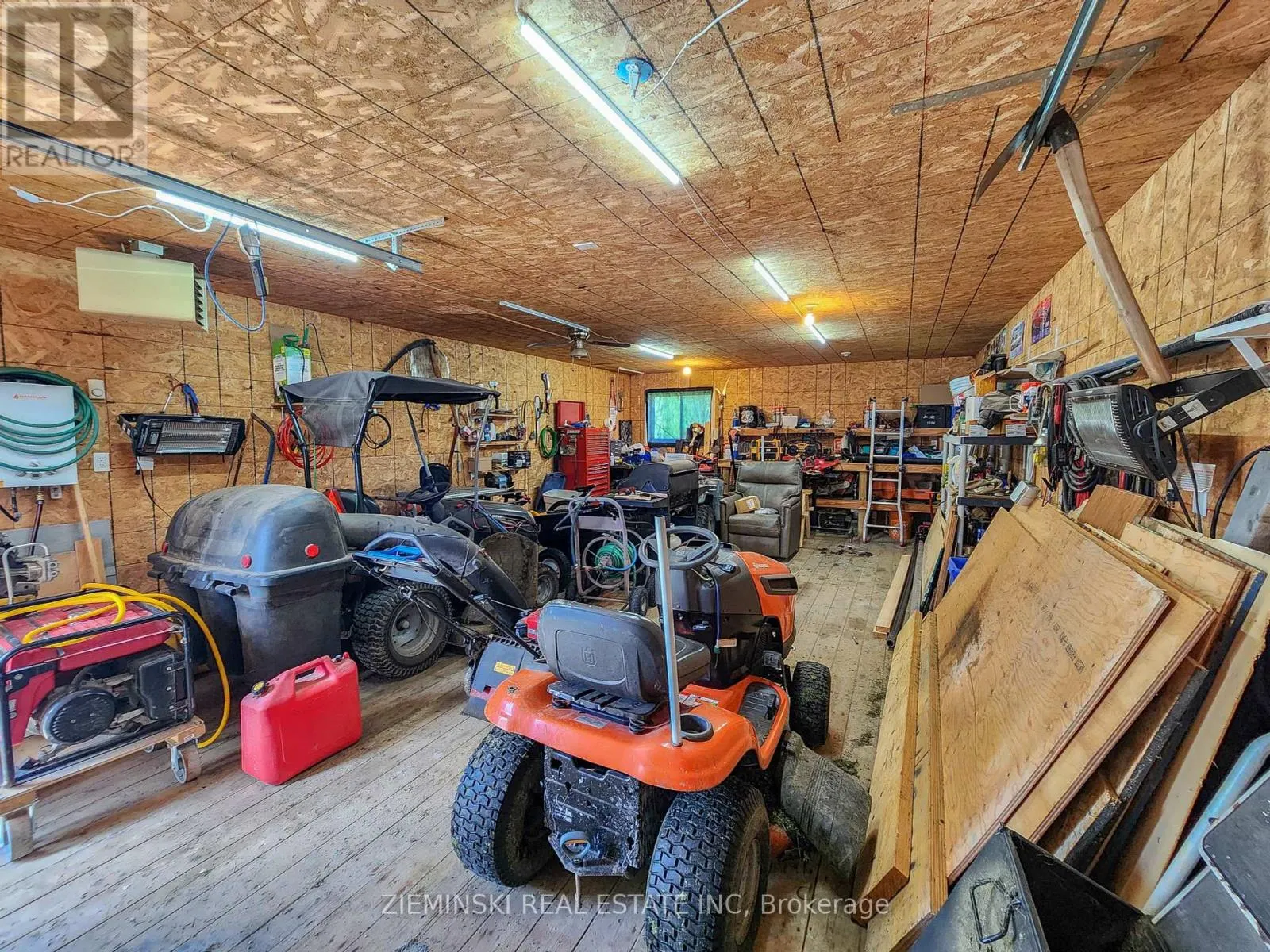 545 SILVER QUEEN LAKE ROAD