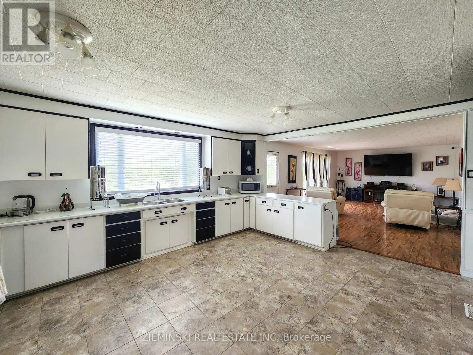 545 SILVER QUEEN LAKE ROAD