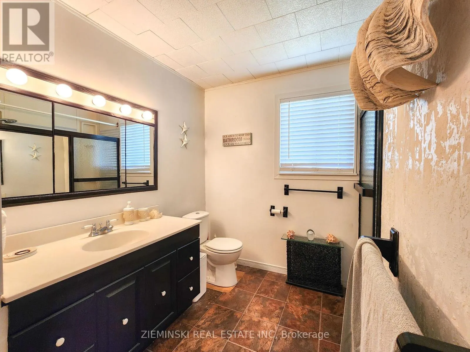 545 SILVER QUEEN LAKE ROAD