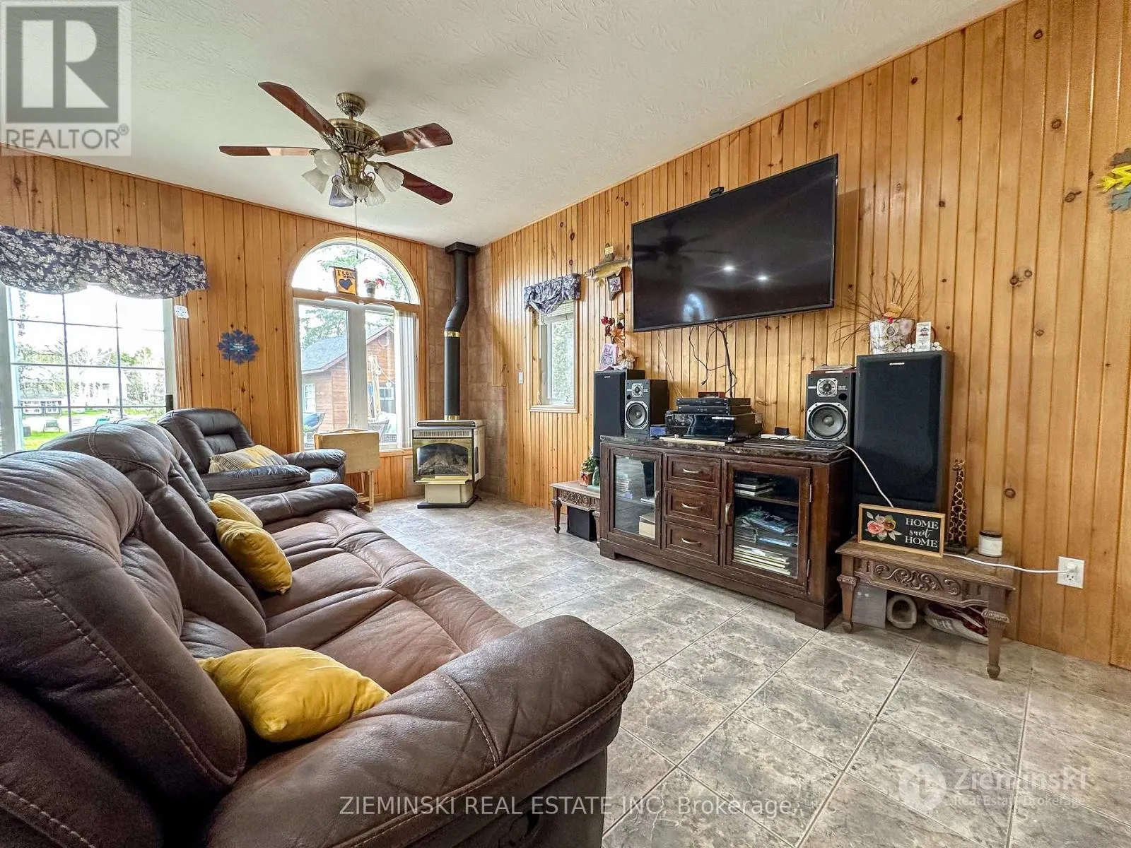 167 & 169 NELLIE LAKE ROAD E