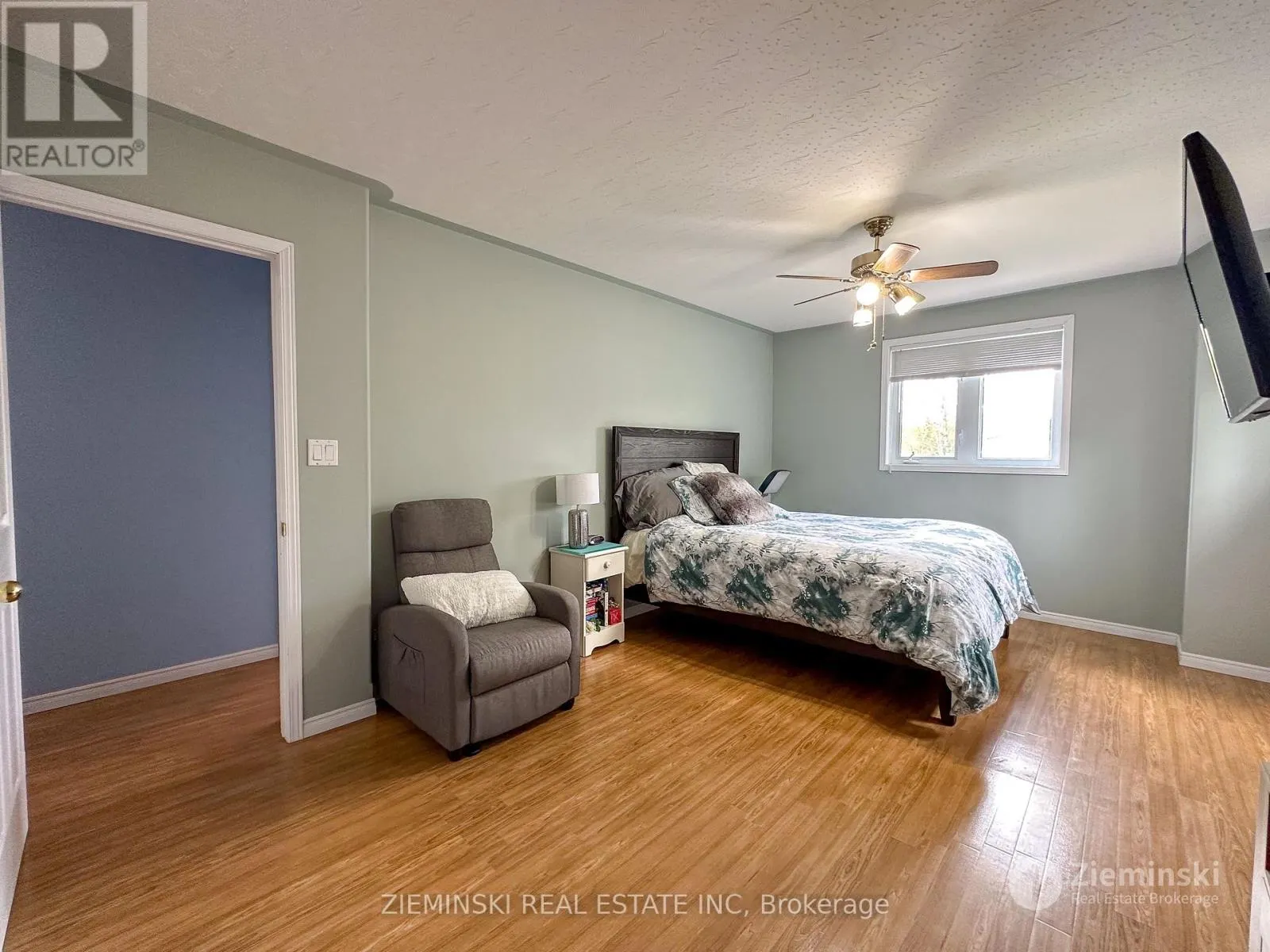 167 & 169 NELLIE LAKE ROAD E