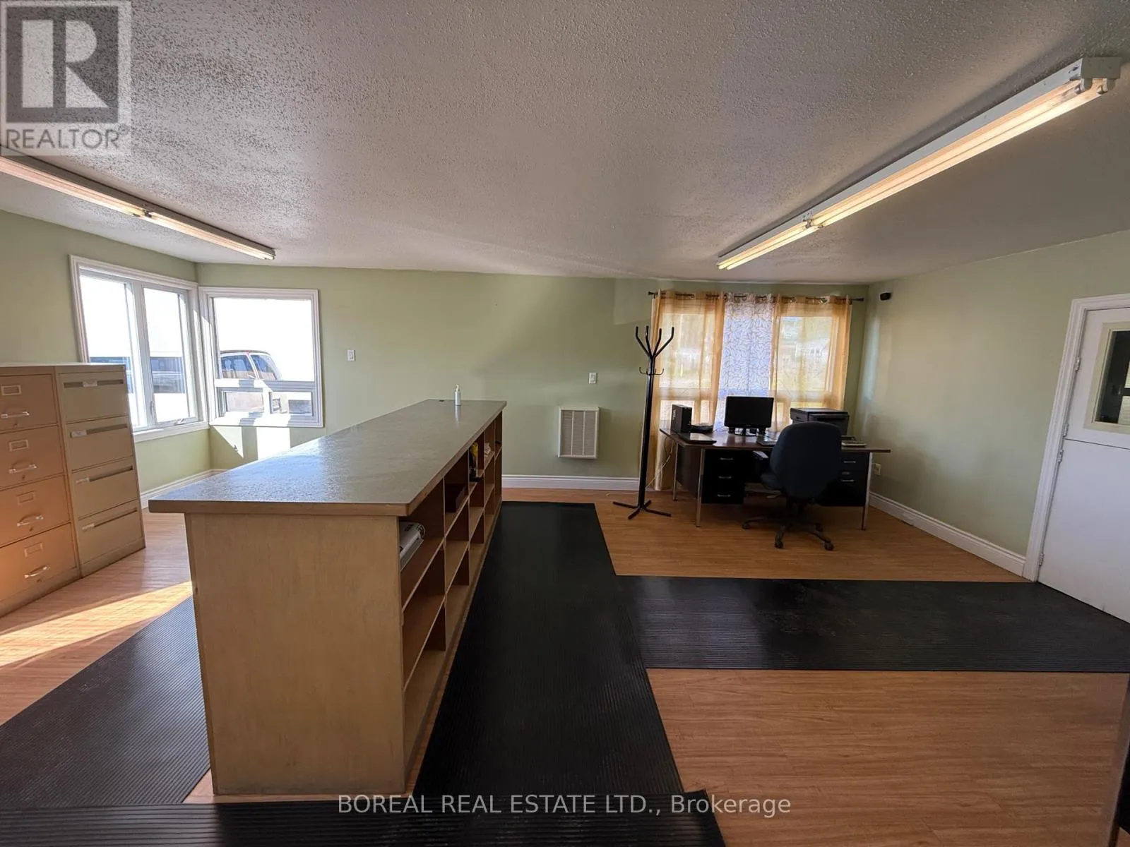 288 FIRST AVENUE