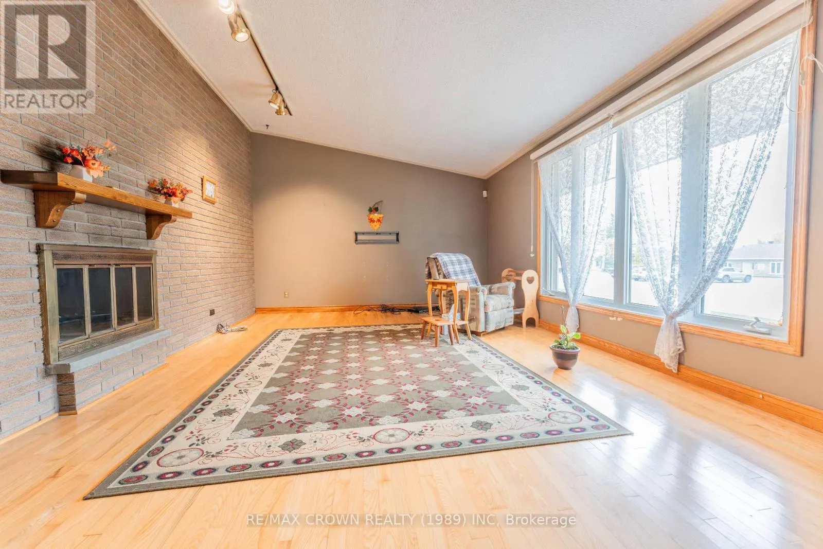 13 KIMBERLY DRIVE