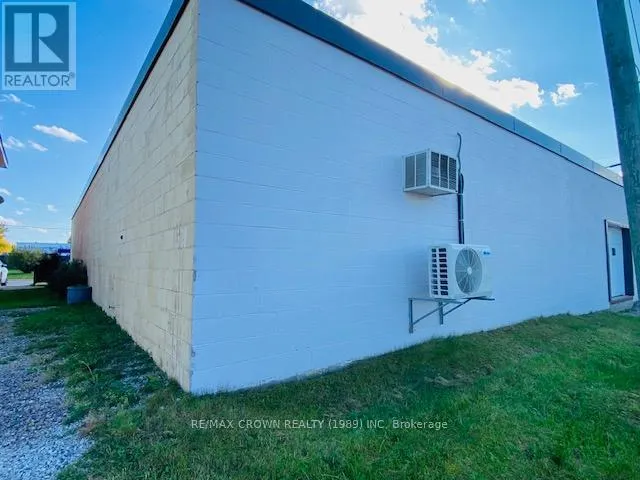 33 BRUNELLE ROAD N