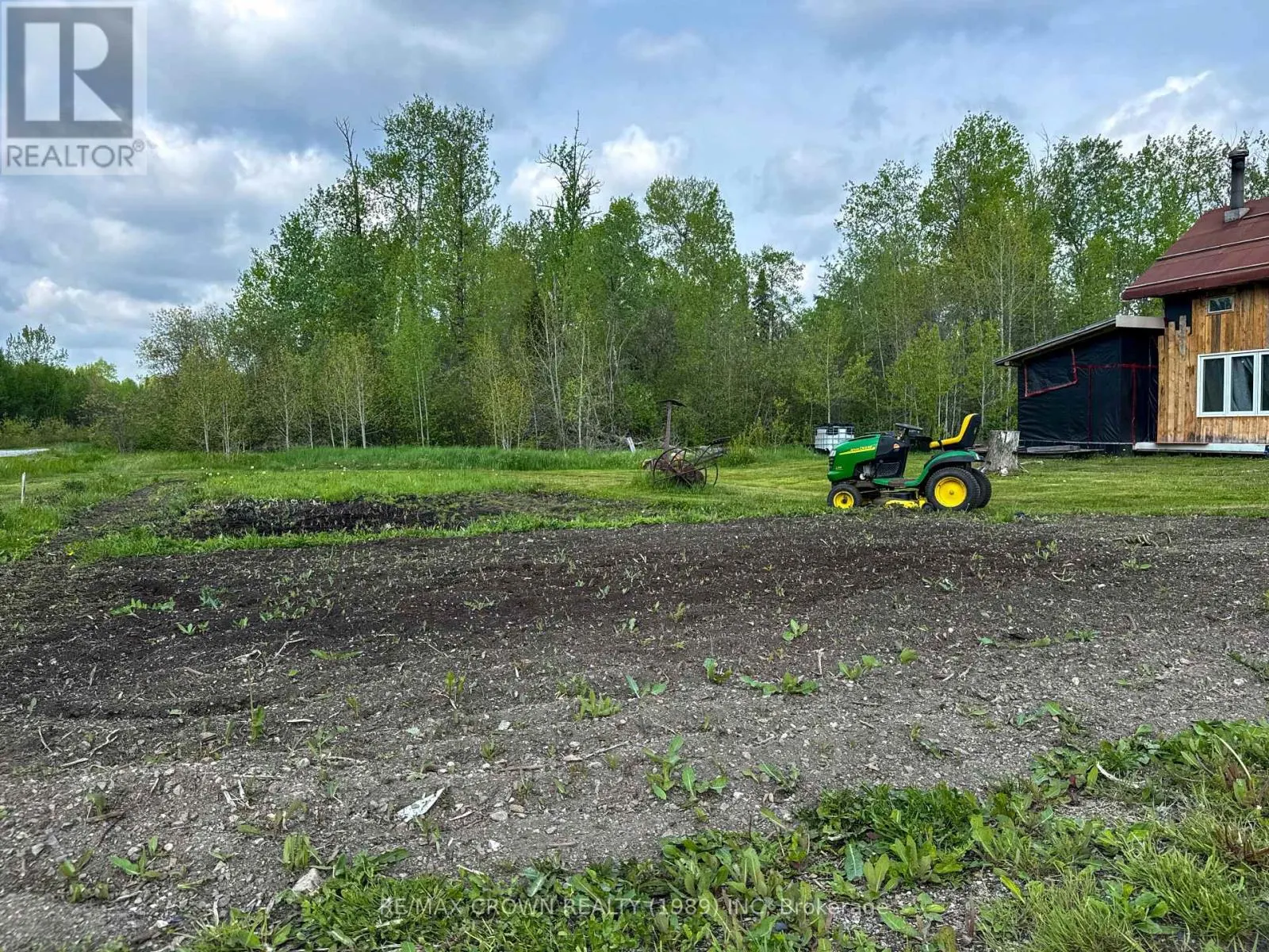 LOT 5 CONCESSION 3