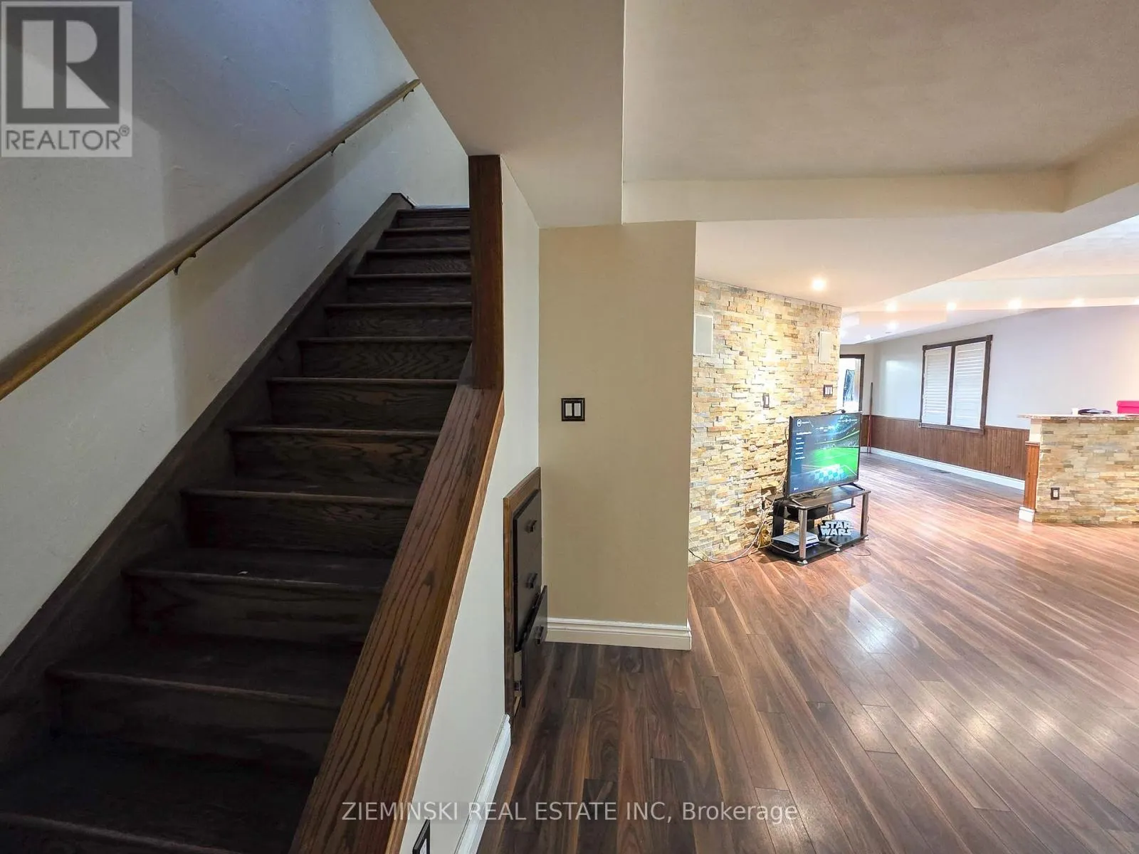 210 COMMERCIAL AVENUE