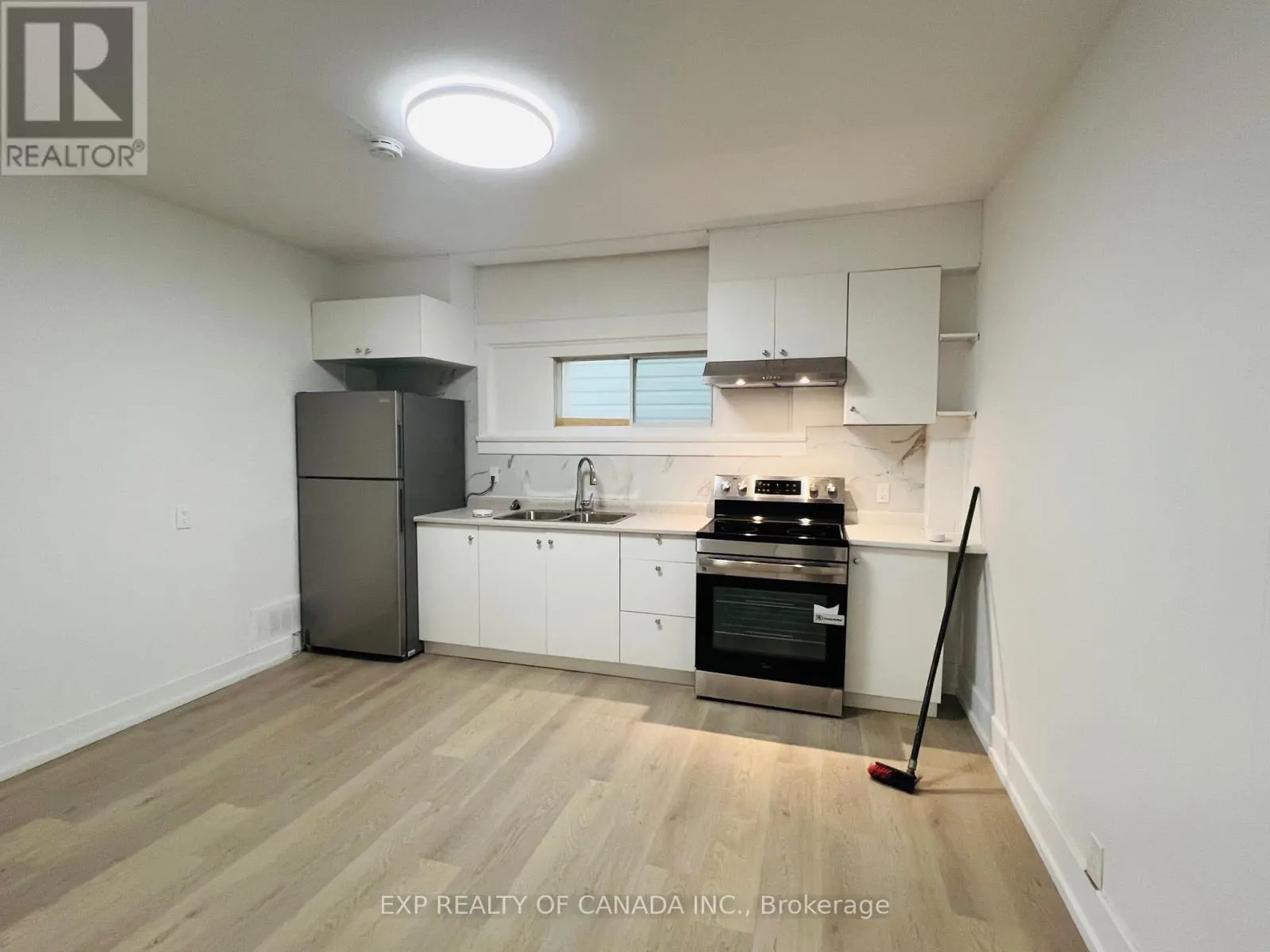 A - 85 FATHER COSTELLO DRIVE, #A