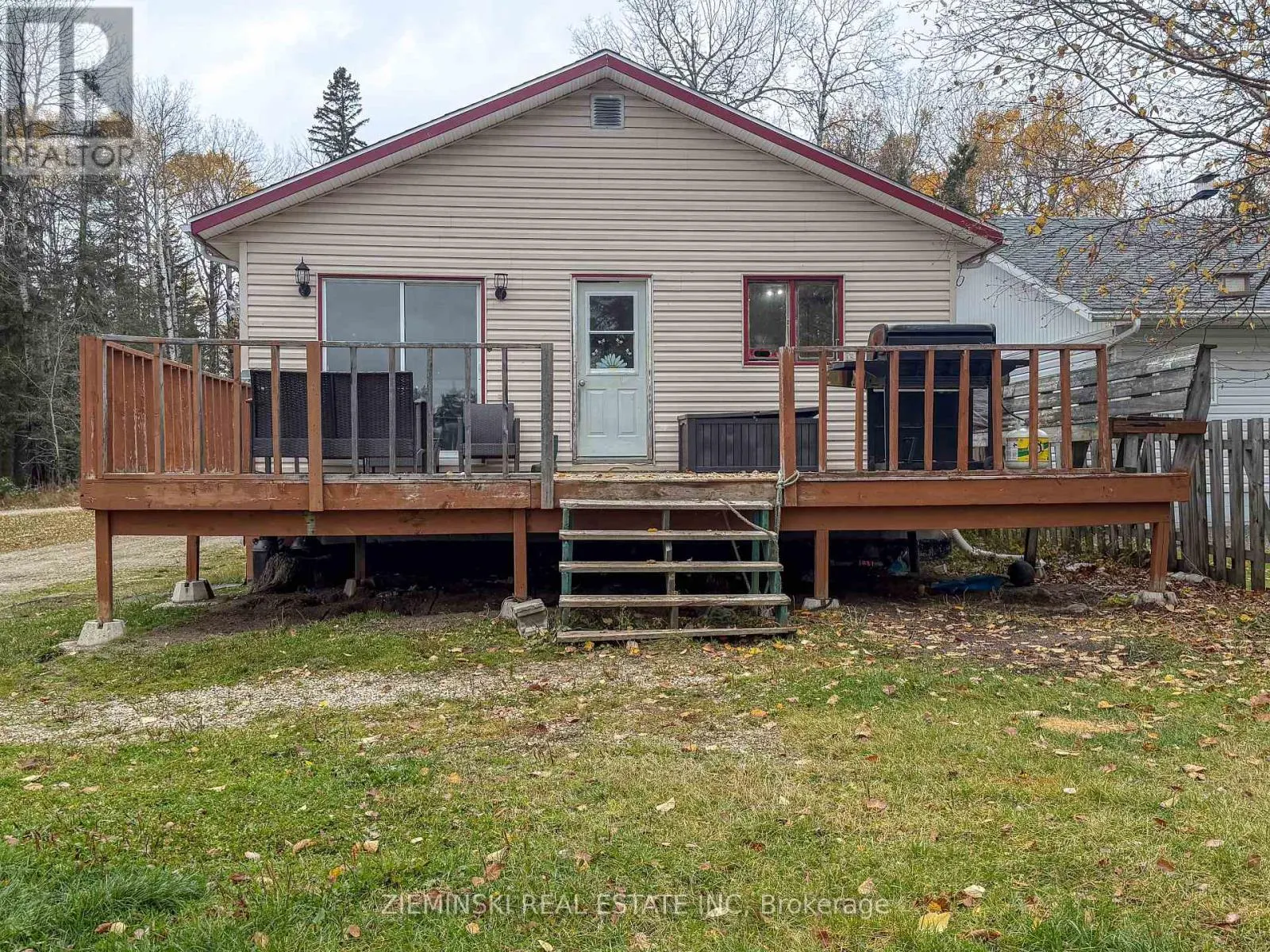 168 NELLIE LAKE ROAD W