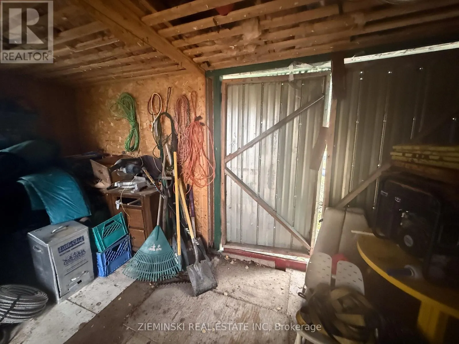 168 NELLIE LAKE ROAD W