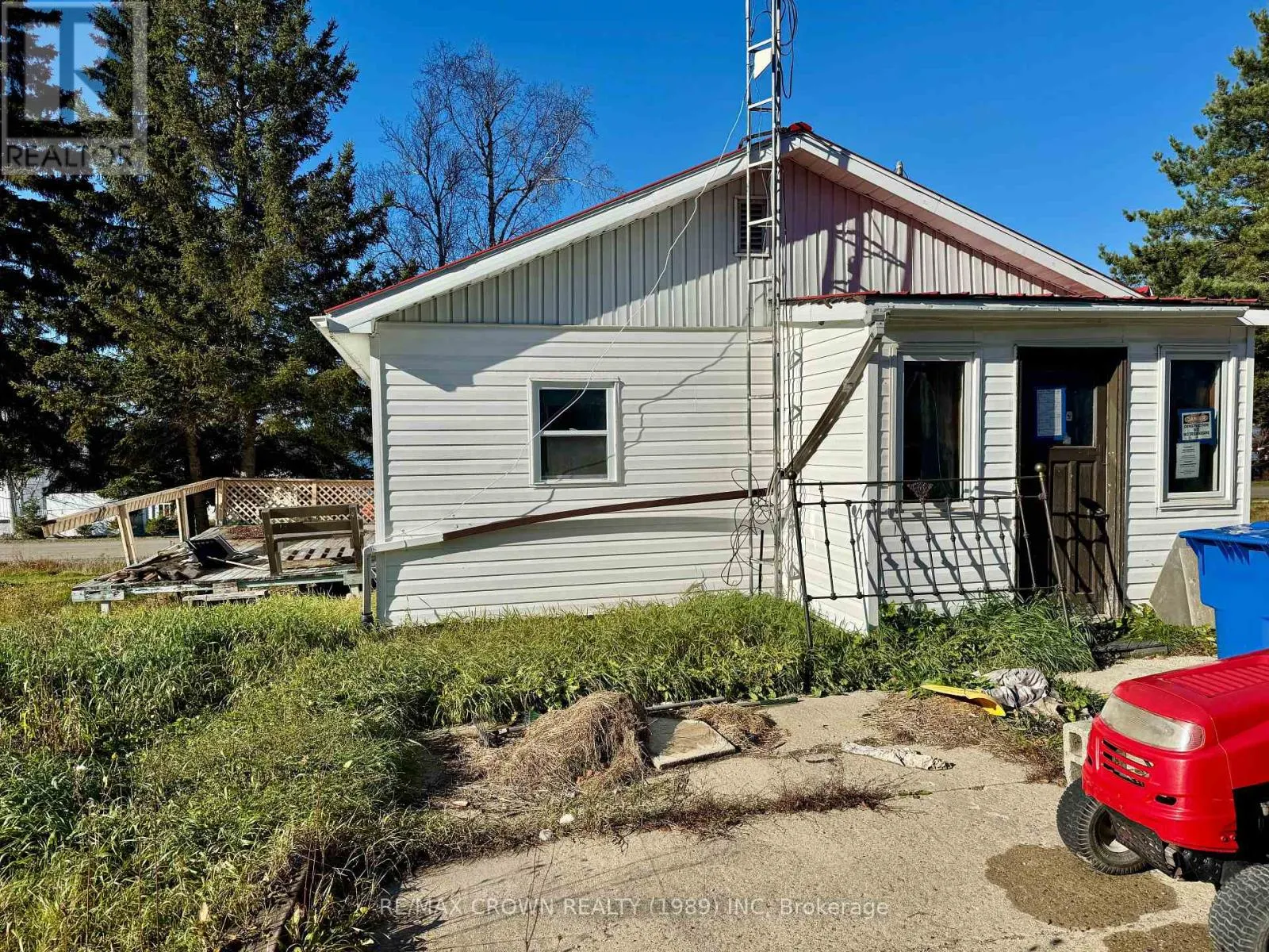 42 LEFEBVRE PENINSULA ROAD