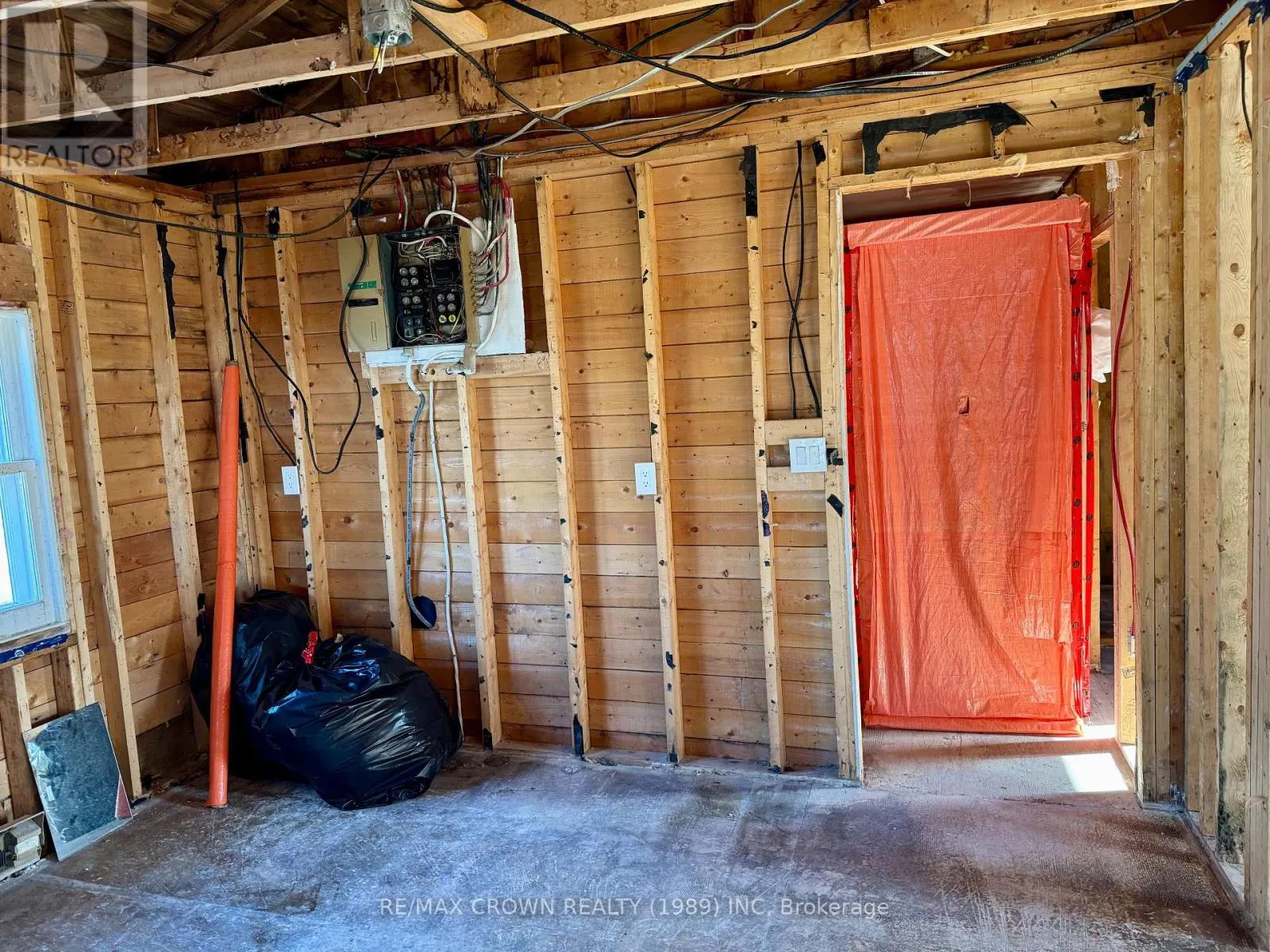 42 LEFEBVRE PENINSULA ROAD