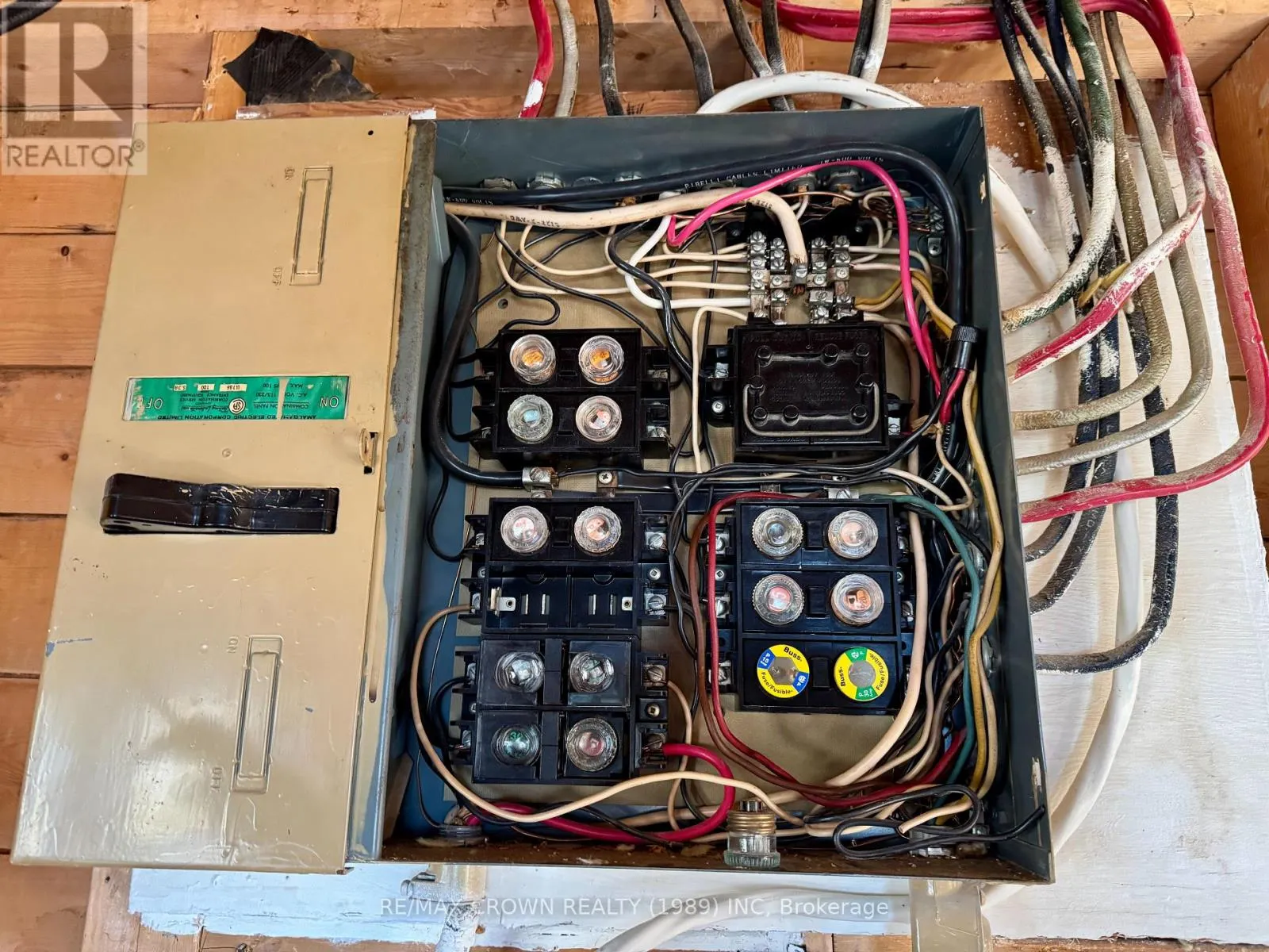 42 LEFEBVRE PENINSULA ROAD