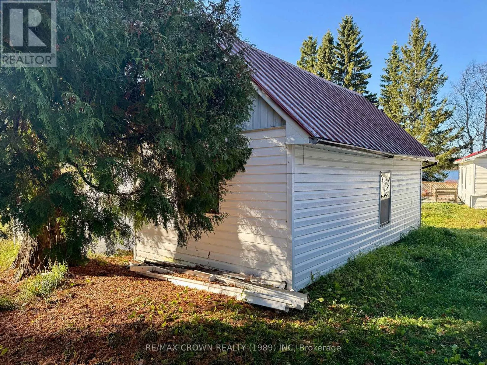 42 LEFEBVRE PENINSULA ROAD