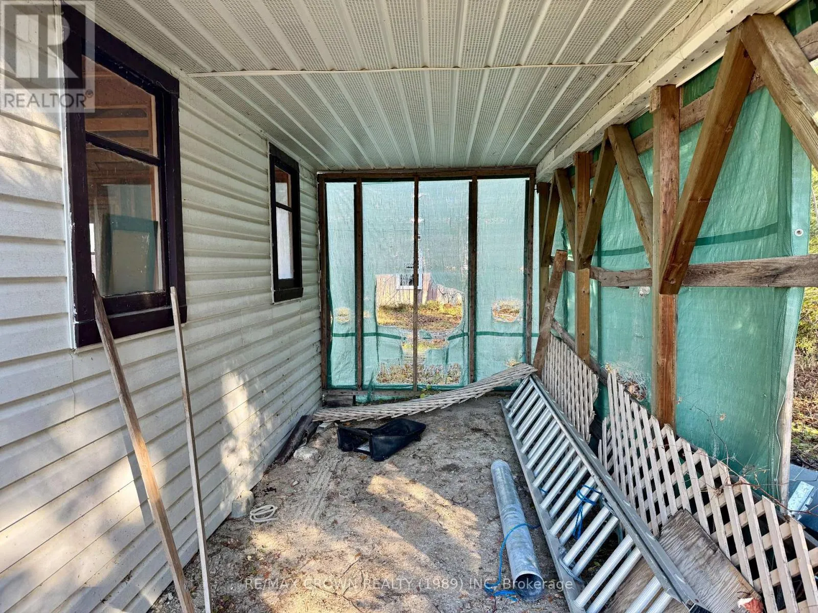 42 LEFEBVRE PENINSULA ROAD